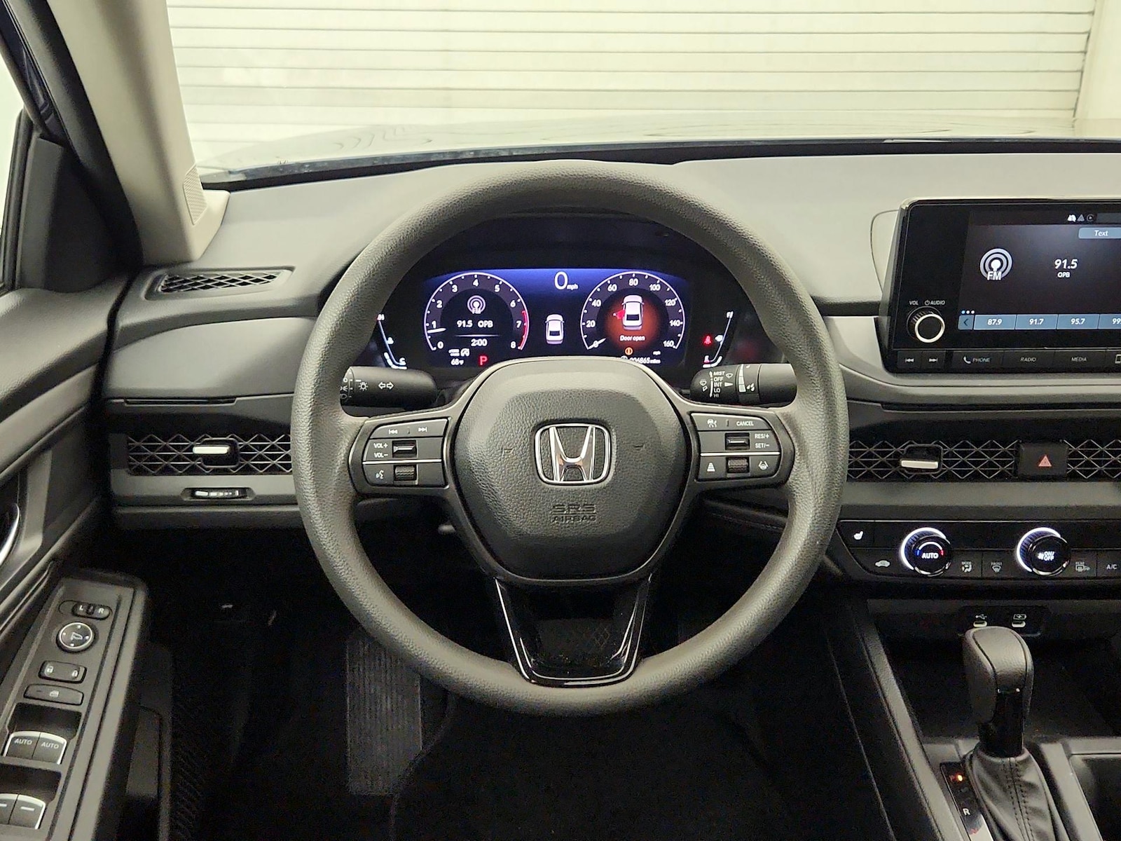 2025 Honda Accord SE - Photo 11