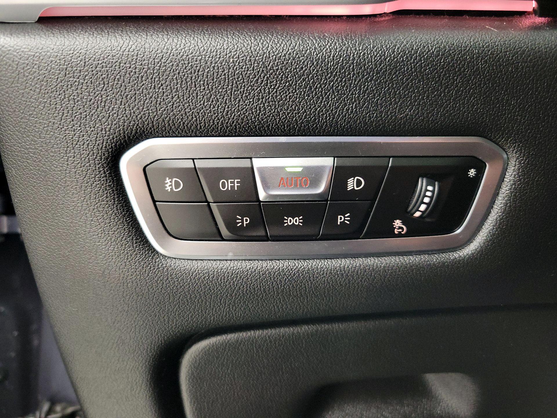 Thumbnail: 2021 BMW X5 - 13