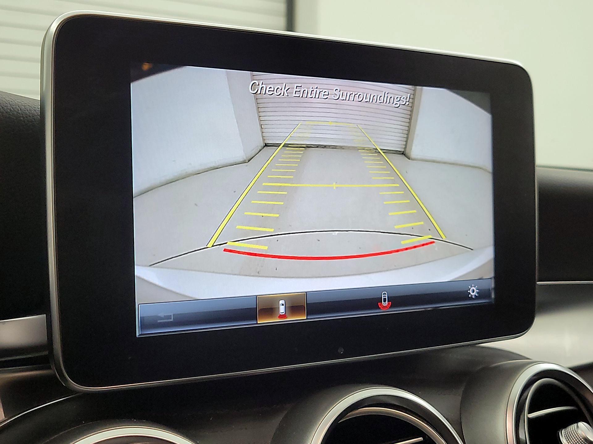 Thumbnail: 2016 Mercedes-Benz C-Class - 15