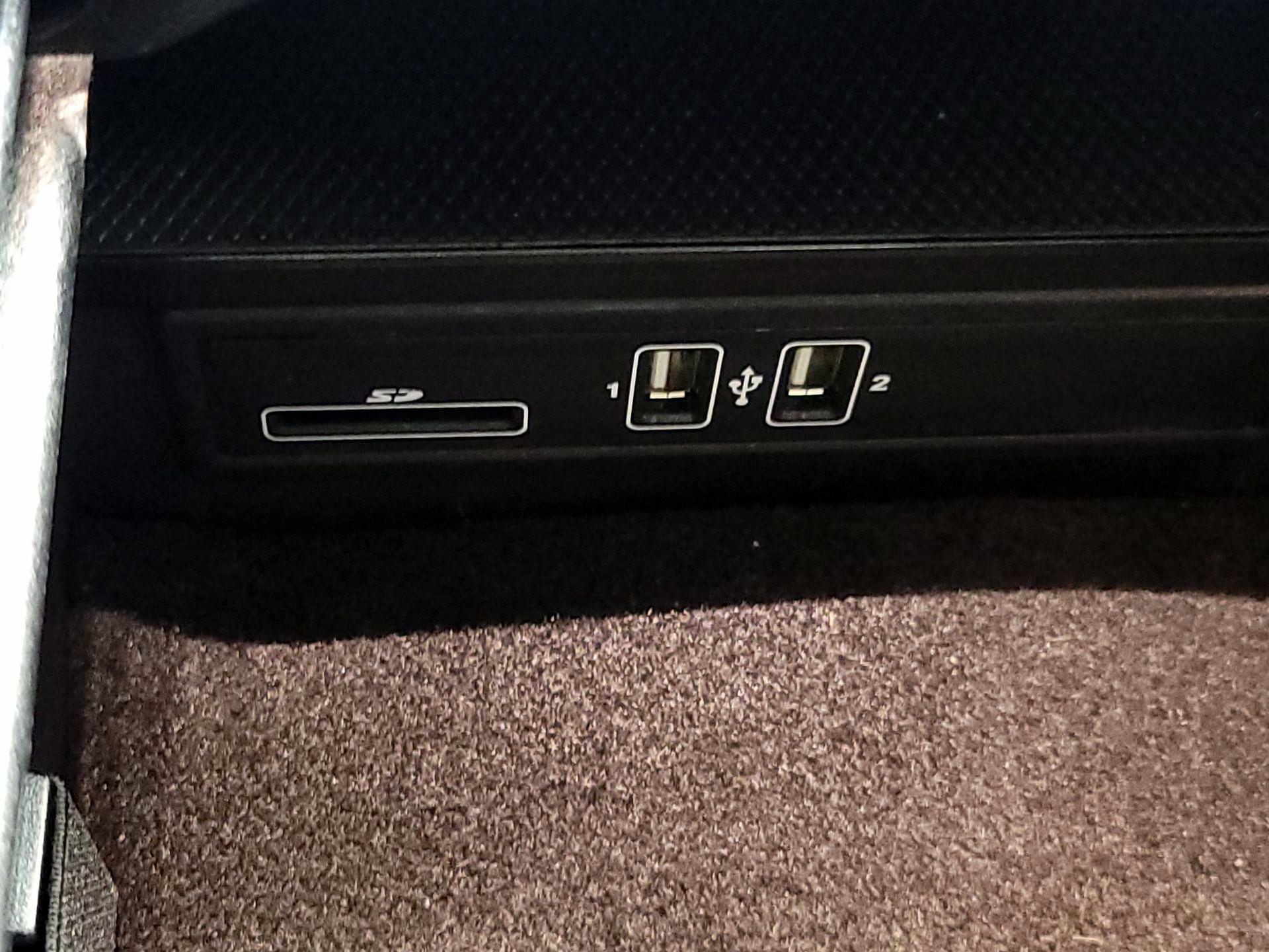 Thumbnail: 2016 Mercedes-Benz C-Class - 19