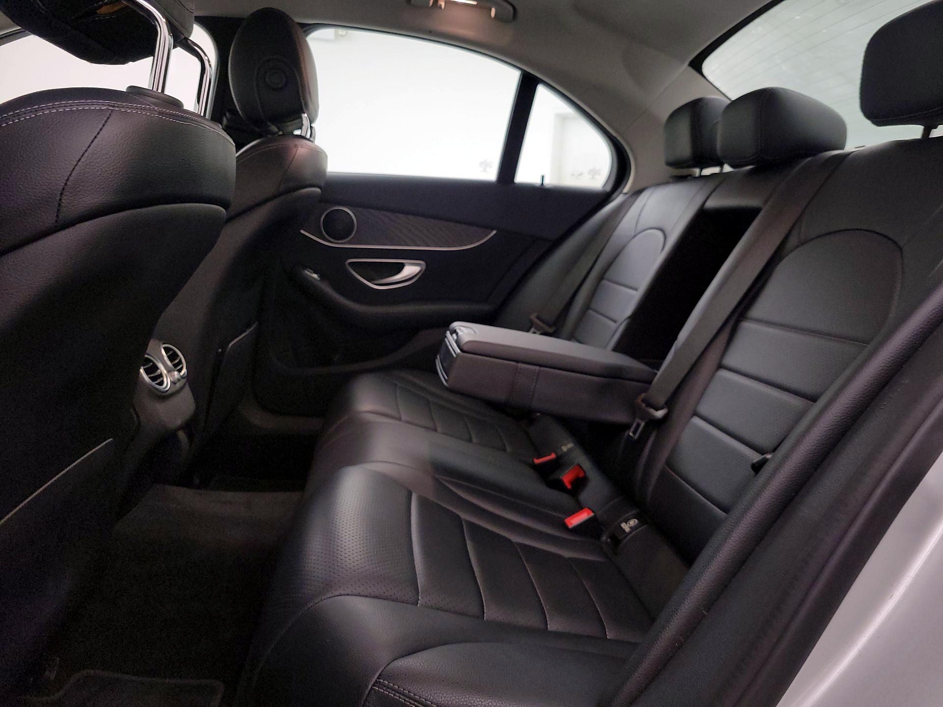 Thumbnail: 2016 Mercedes-Benz C-Class - 20