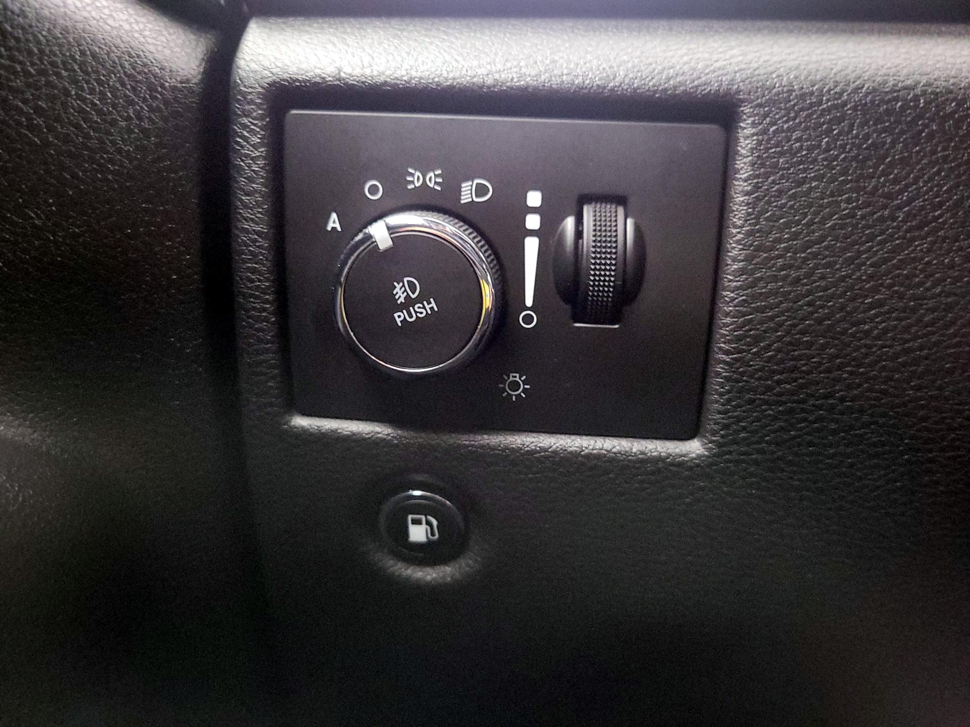 Thumbnail: 2019 Jeep Grand Cherokee - 13