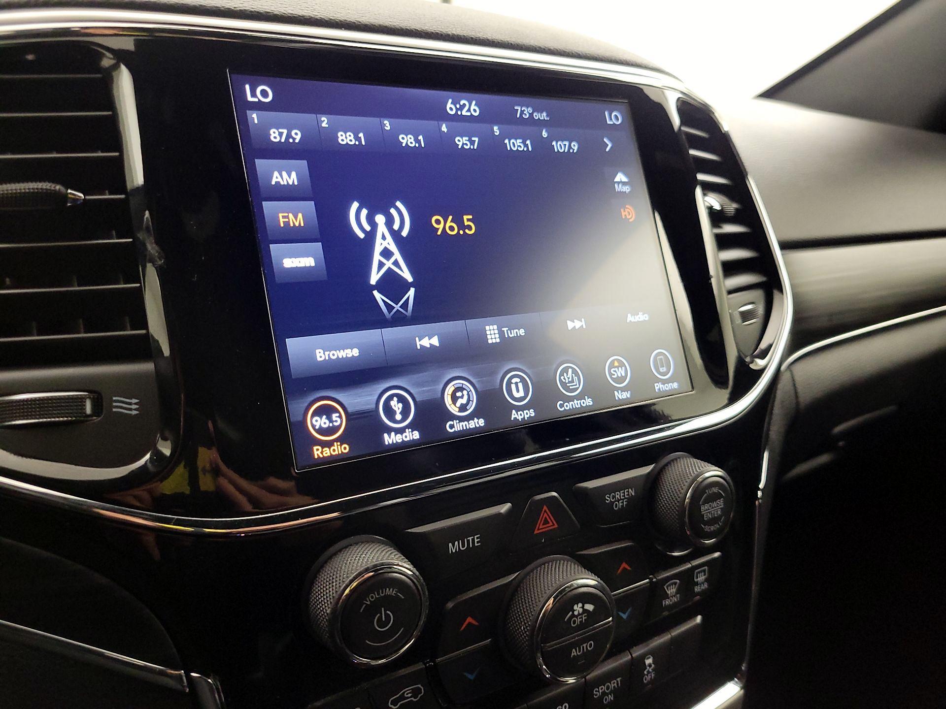 Thumbnail: 2019 Jeep Grand Cherokee - 16