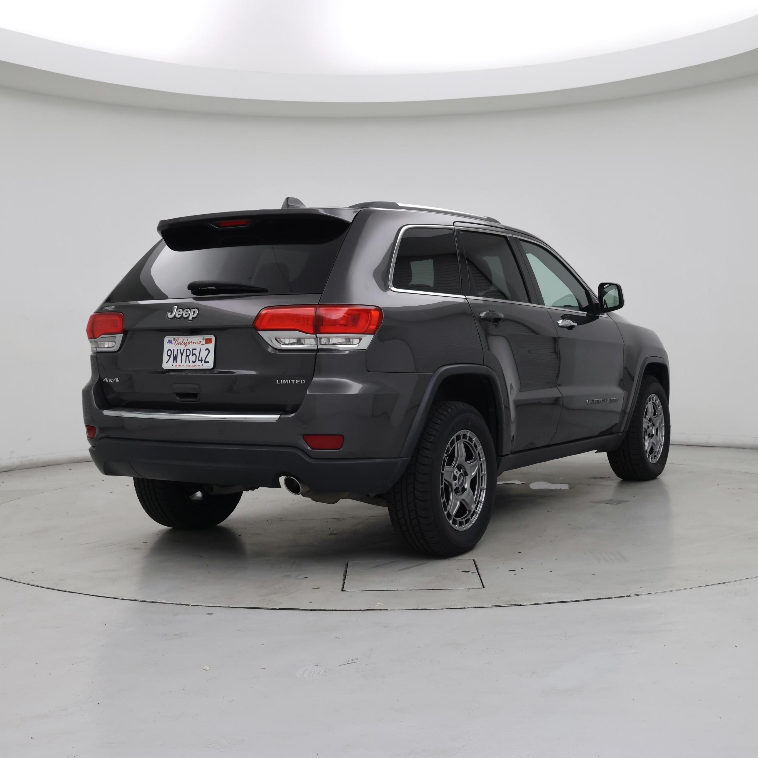 Thumbnail: 2019 Jeep Grand Cherokee - 8