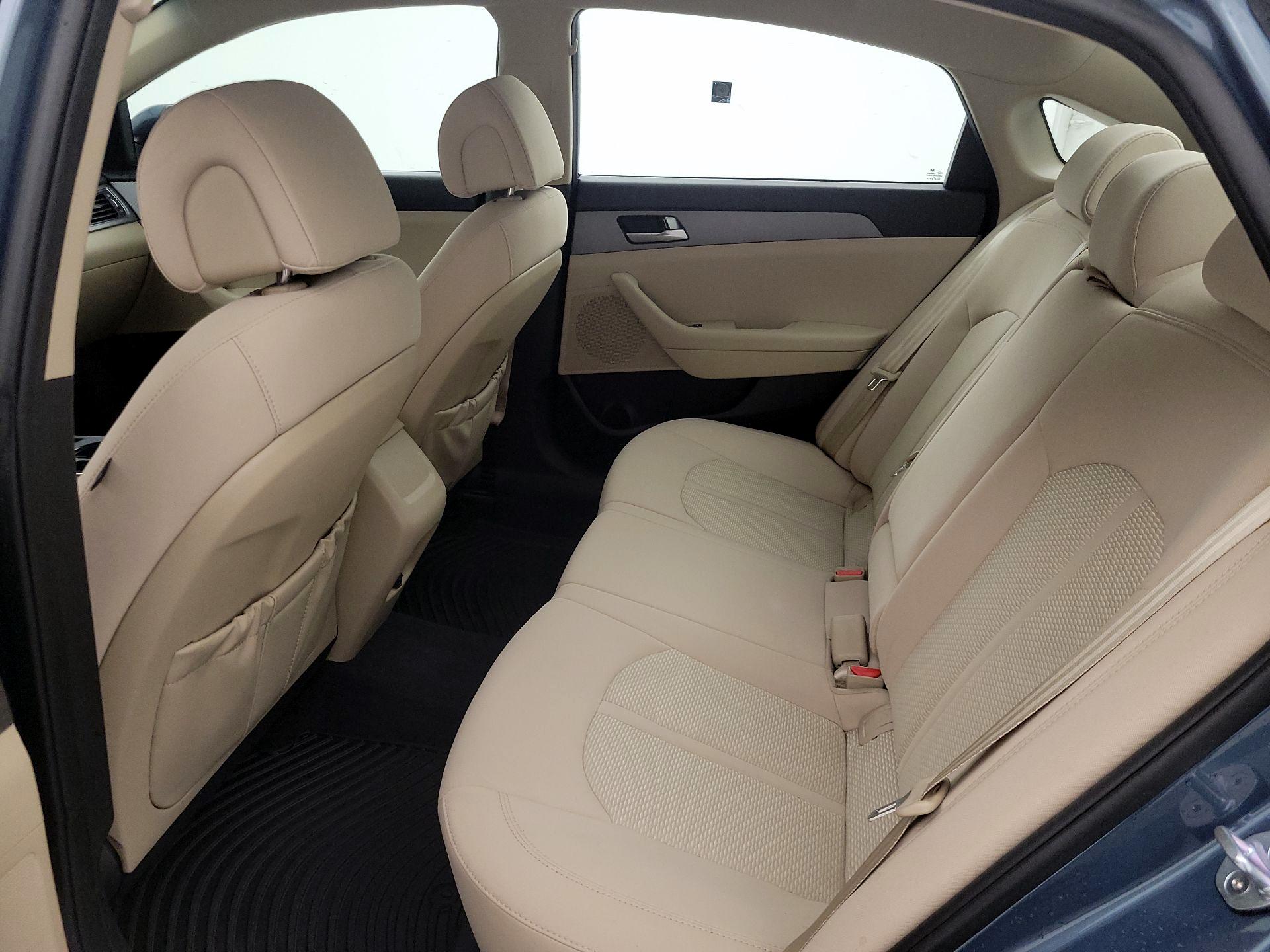 Thumbnail: 2017 Hyundai Sonata - 19