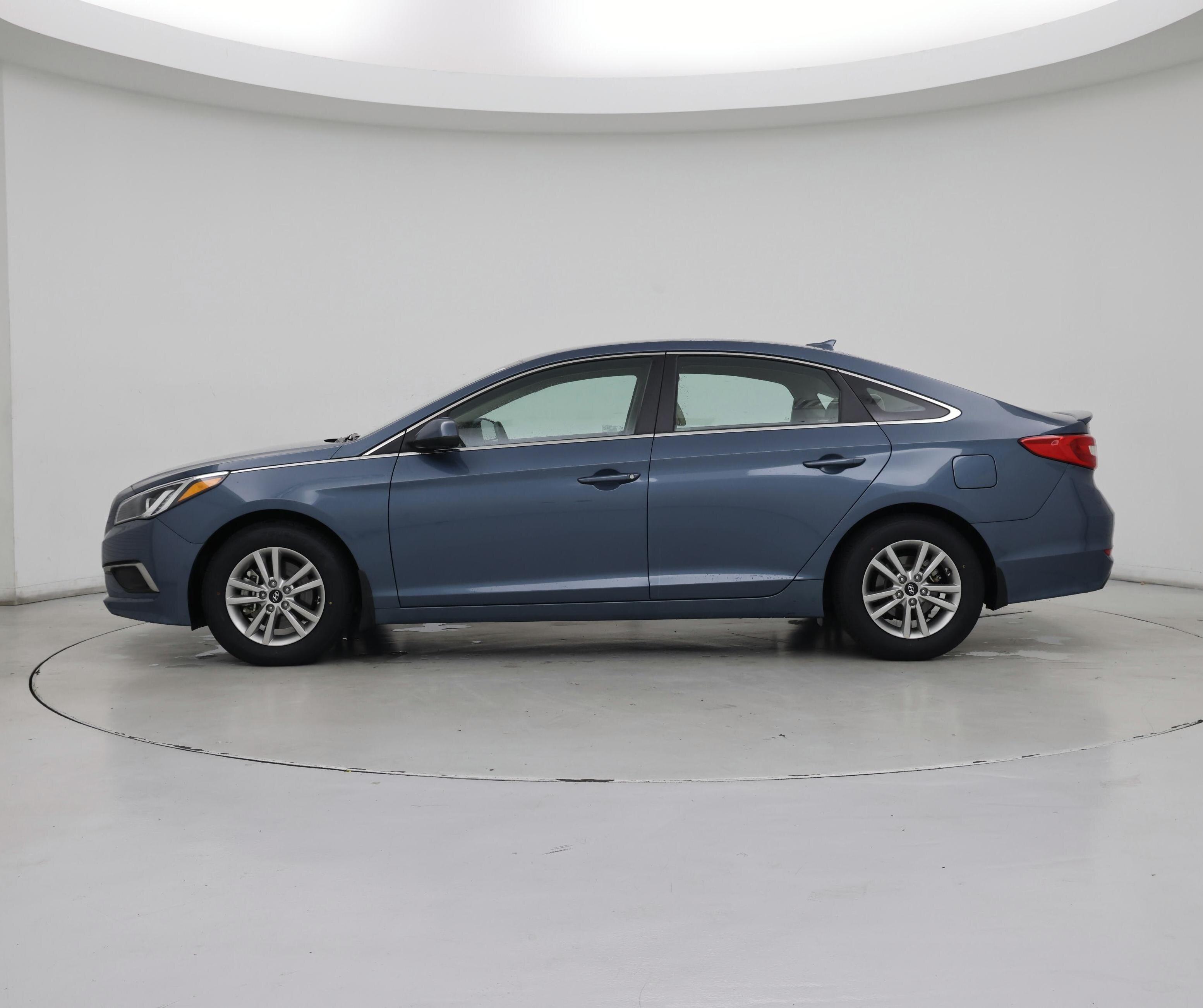 Thumbnail: 2017 Hyundai Sonata - 3