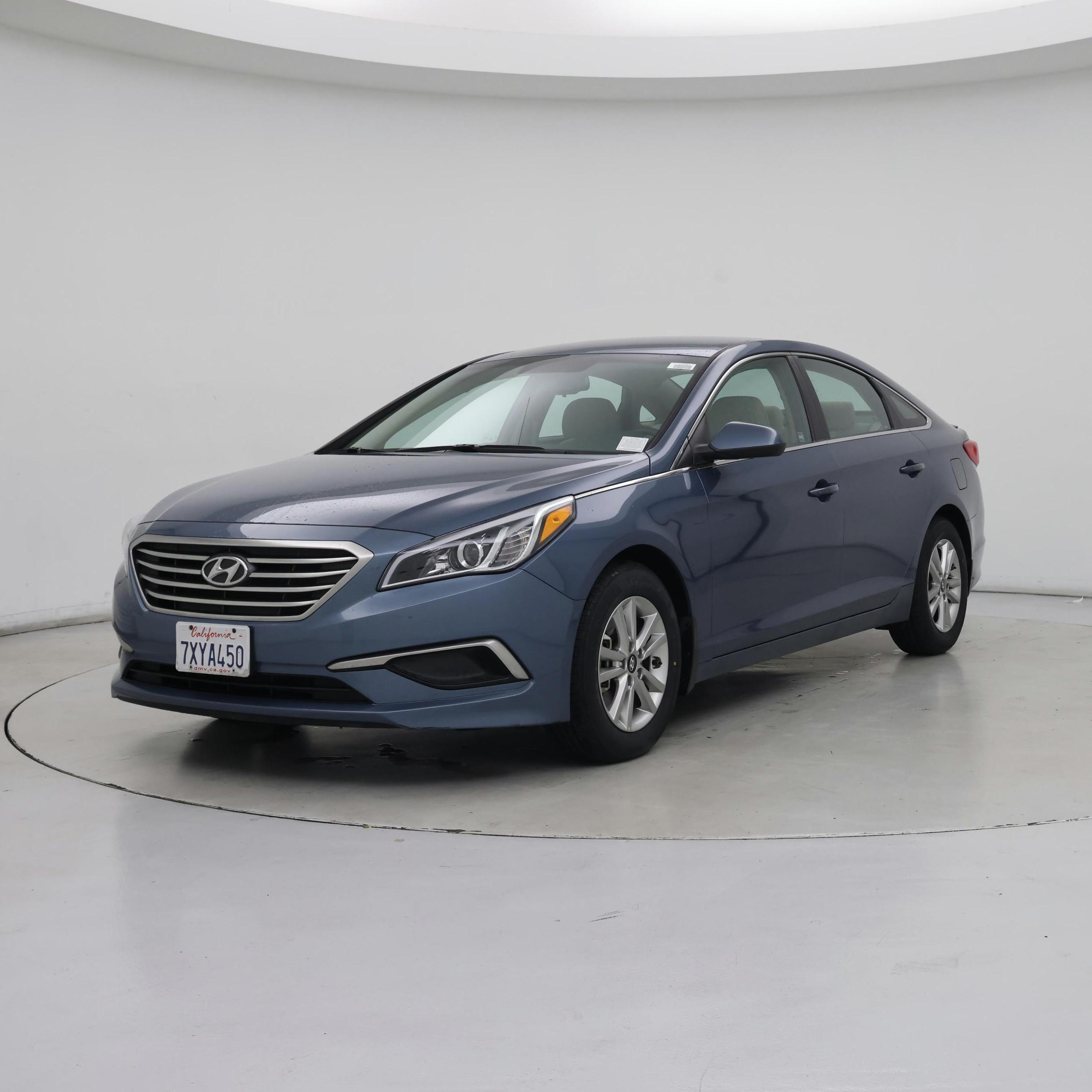 Thumbnail: 2017 Hyundai Sonata - 4