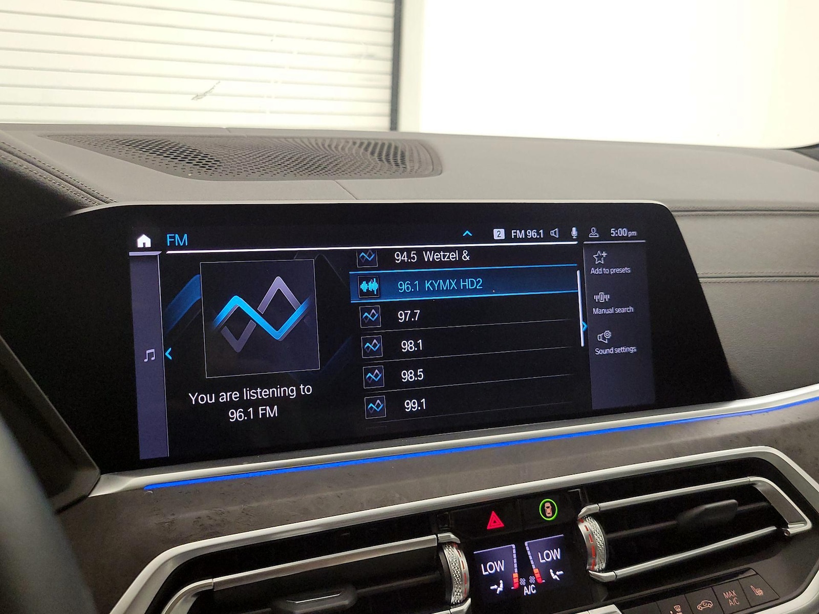 2023 BMW X5 45e - Photo 17