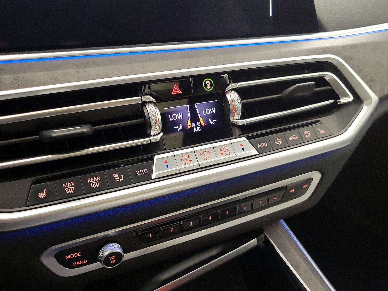 2023 BMW X5 45e - Photo 18