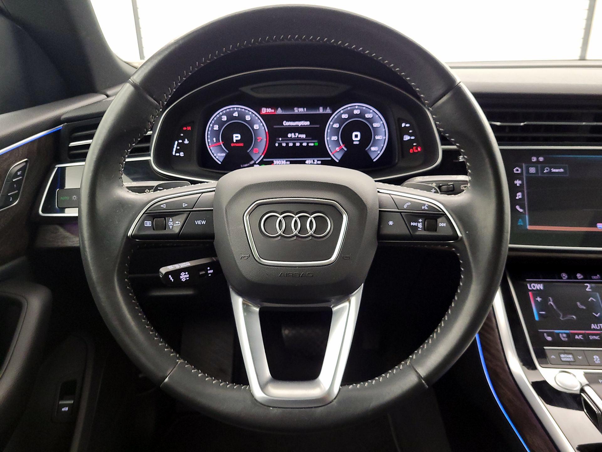 Thumbnail: 2020 Audi Q8 - 10