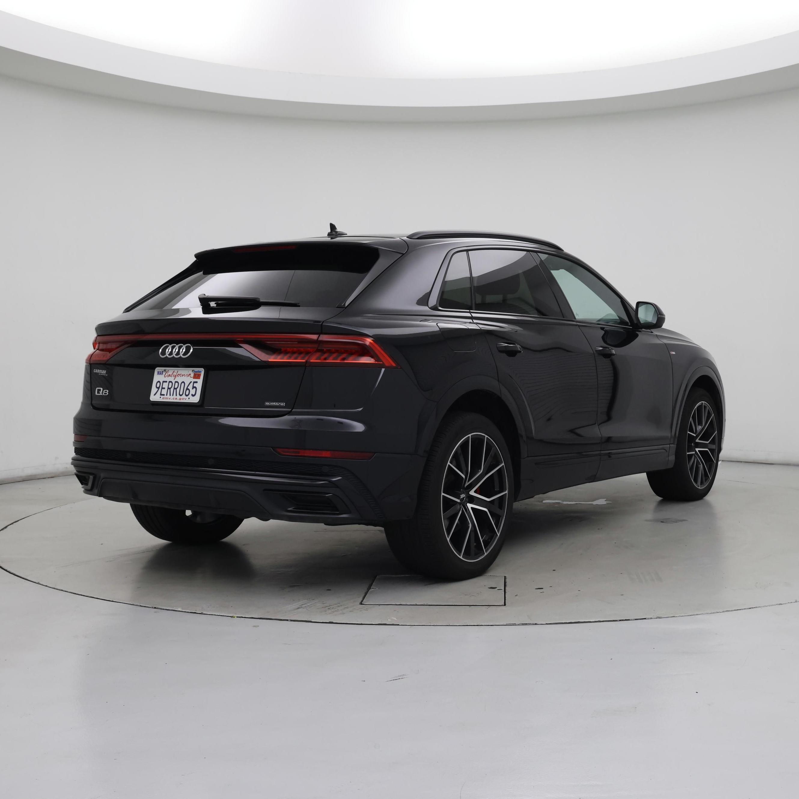 Thumbnail: 2020 Audi Q8 - 8