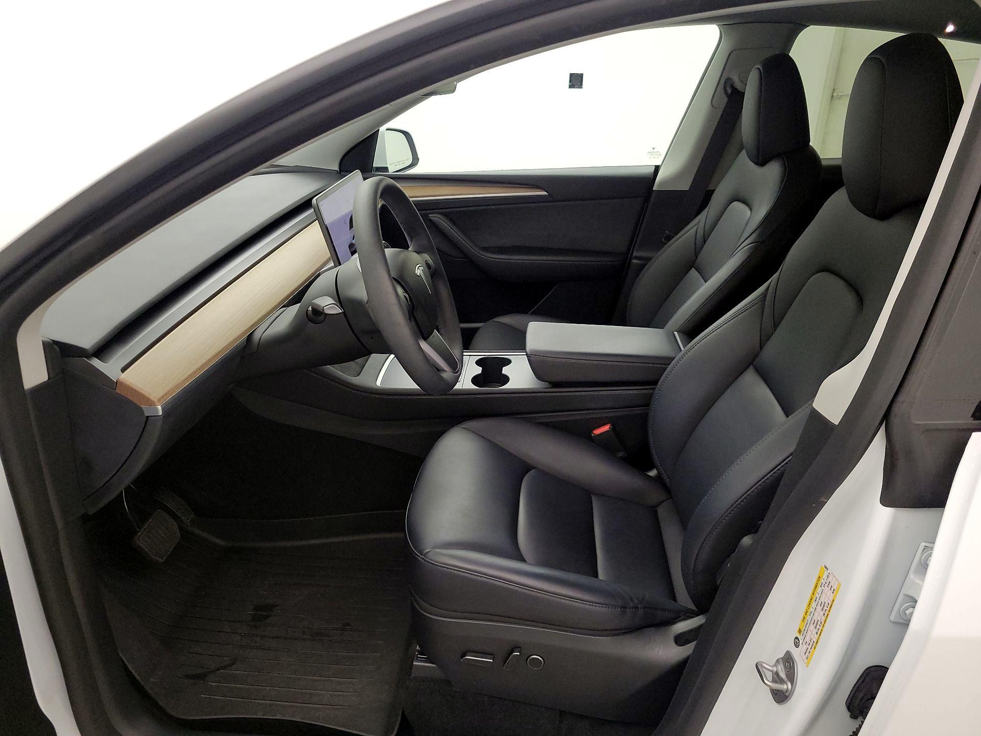 Thumbnail: 2023 Tesla Model Y - 11