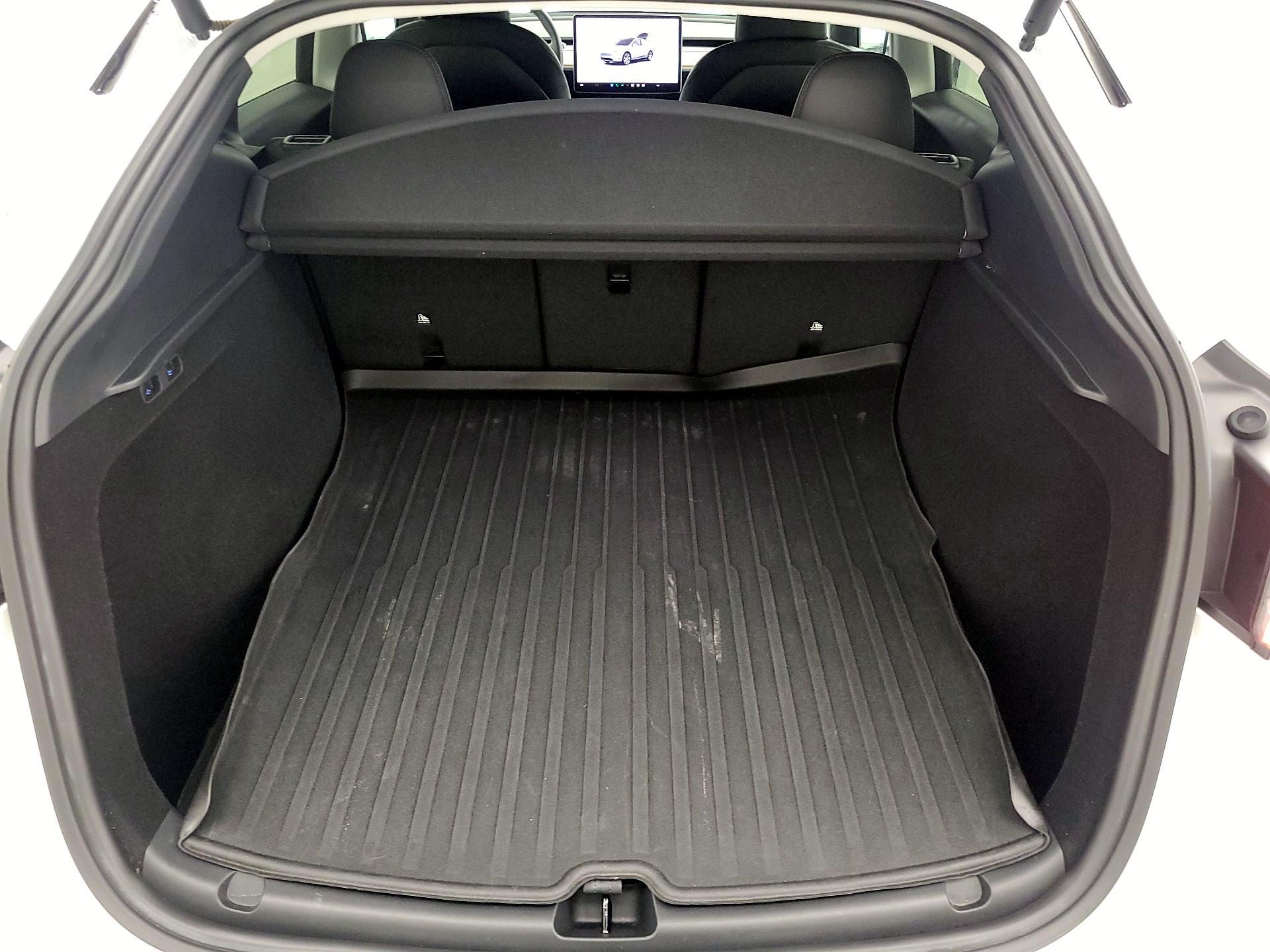 Thumbnail: 2023 Tesla Model Y - 20