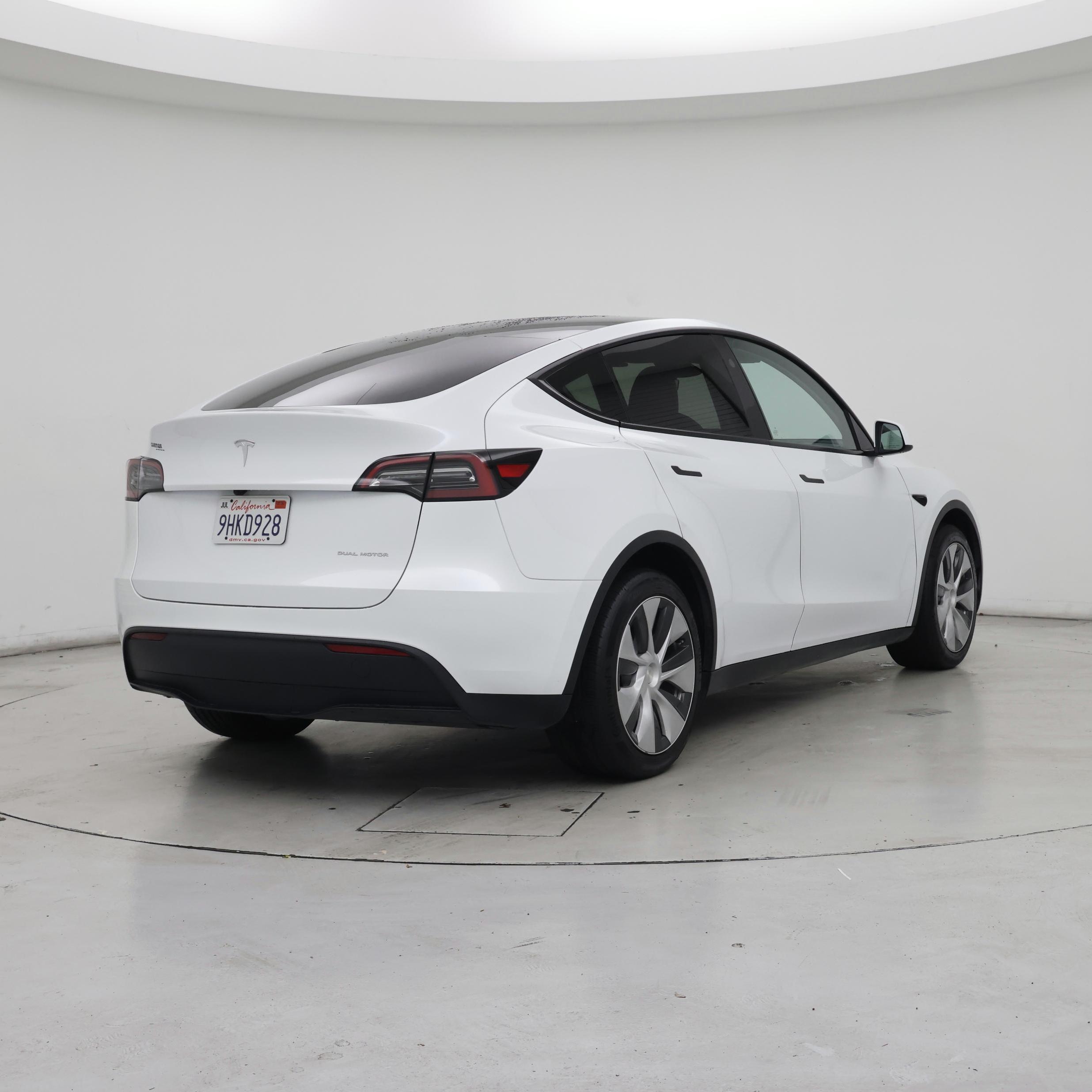 Thumbnail: 2023 Tesla Model Y - 8