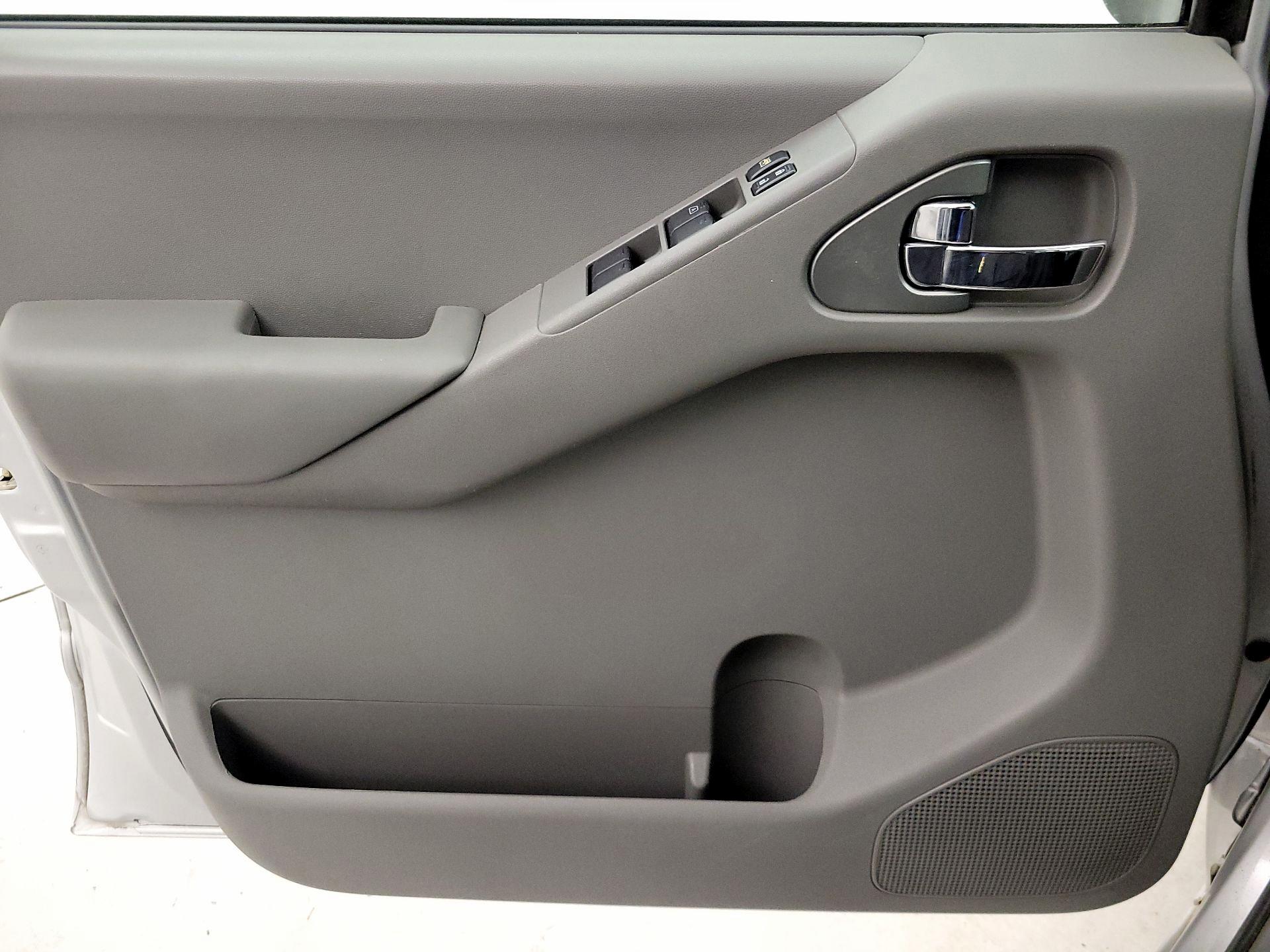 Thumbnail: 2014 Nissan Frontier - 12