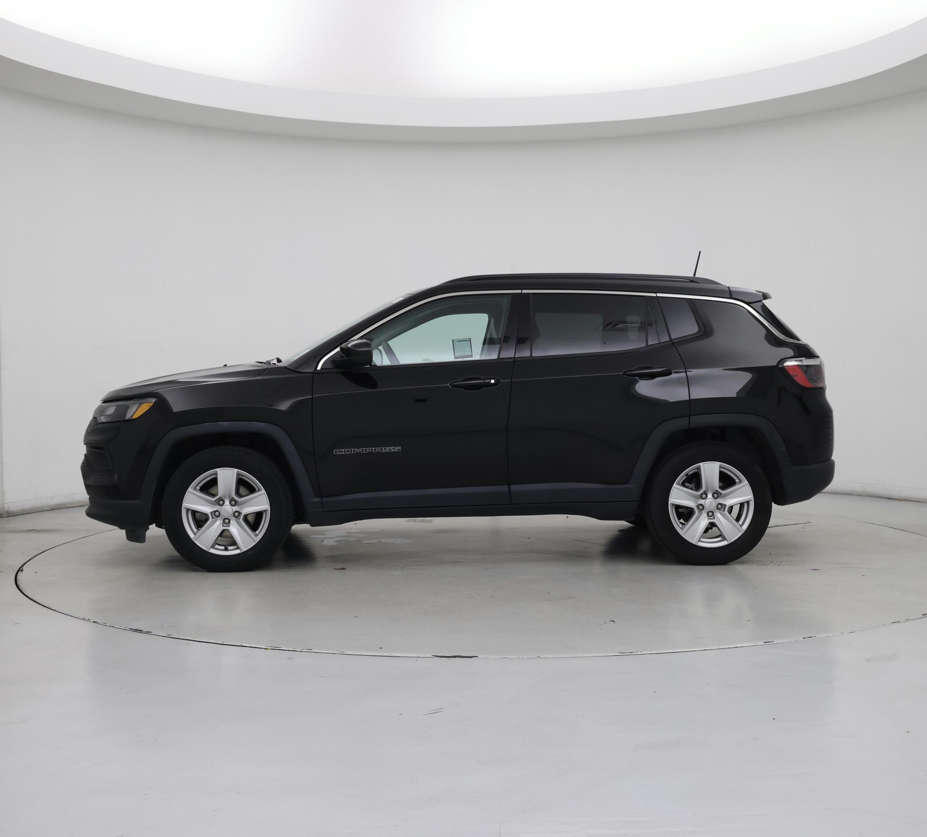 Thumbnail: 2022 Jeep Compass - 3