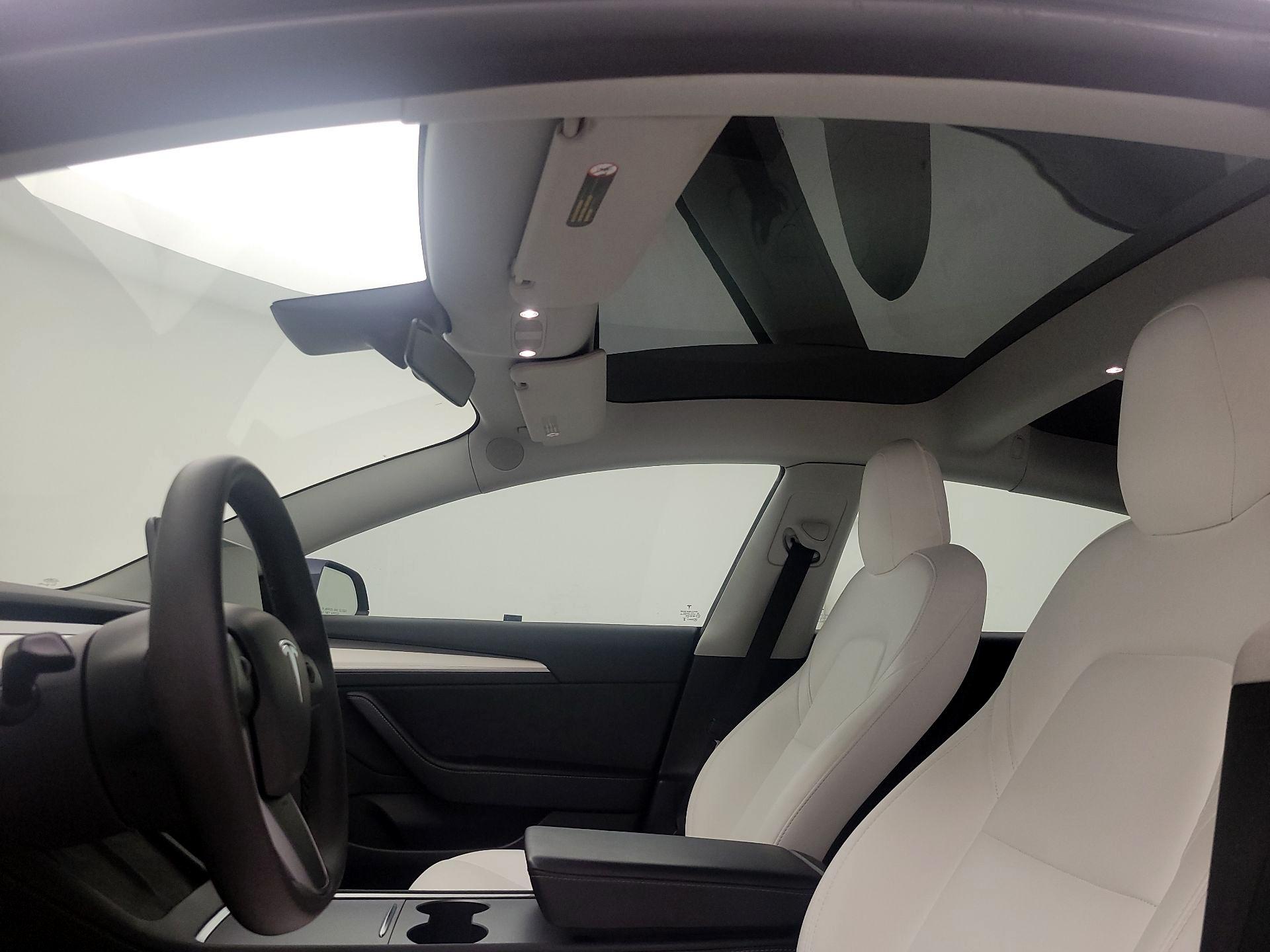 Thumbnail: 2022 Tesla Model 3 - 18