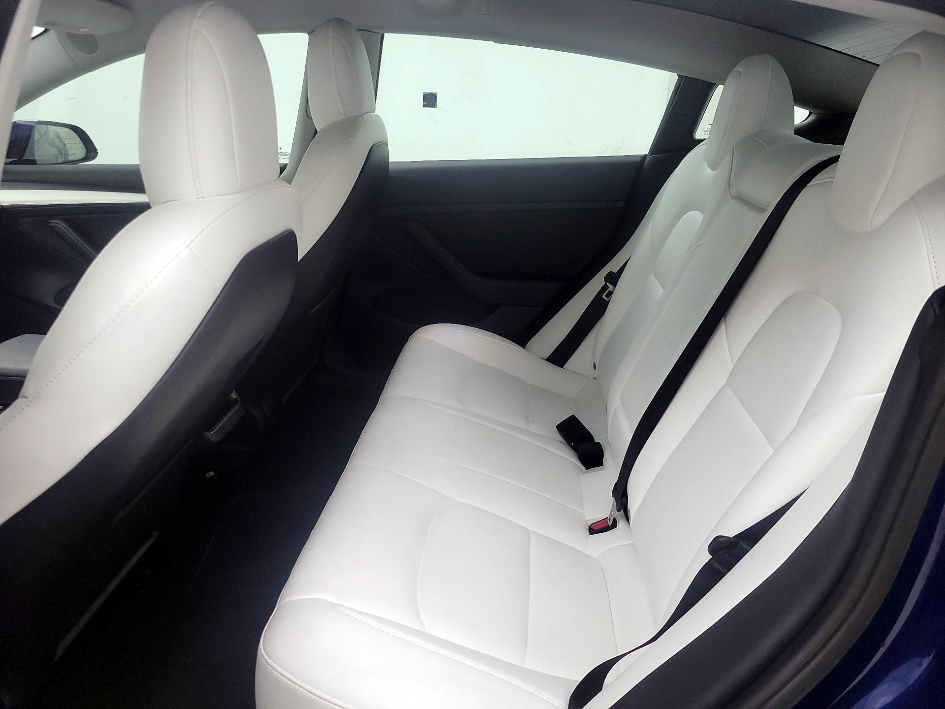 Thumbnail: 2022 Tesla Model 3 - 19