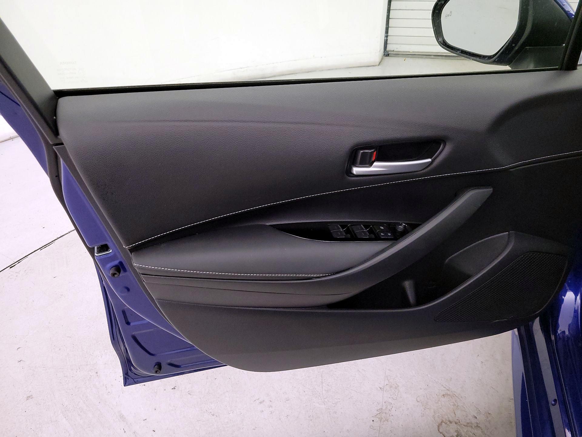 Thumbnail: 2023 Toyota Corolla - 12