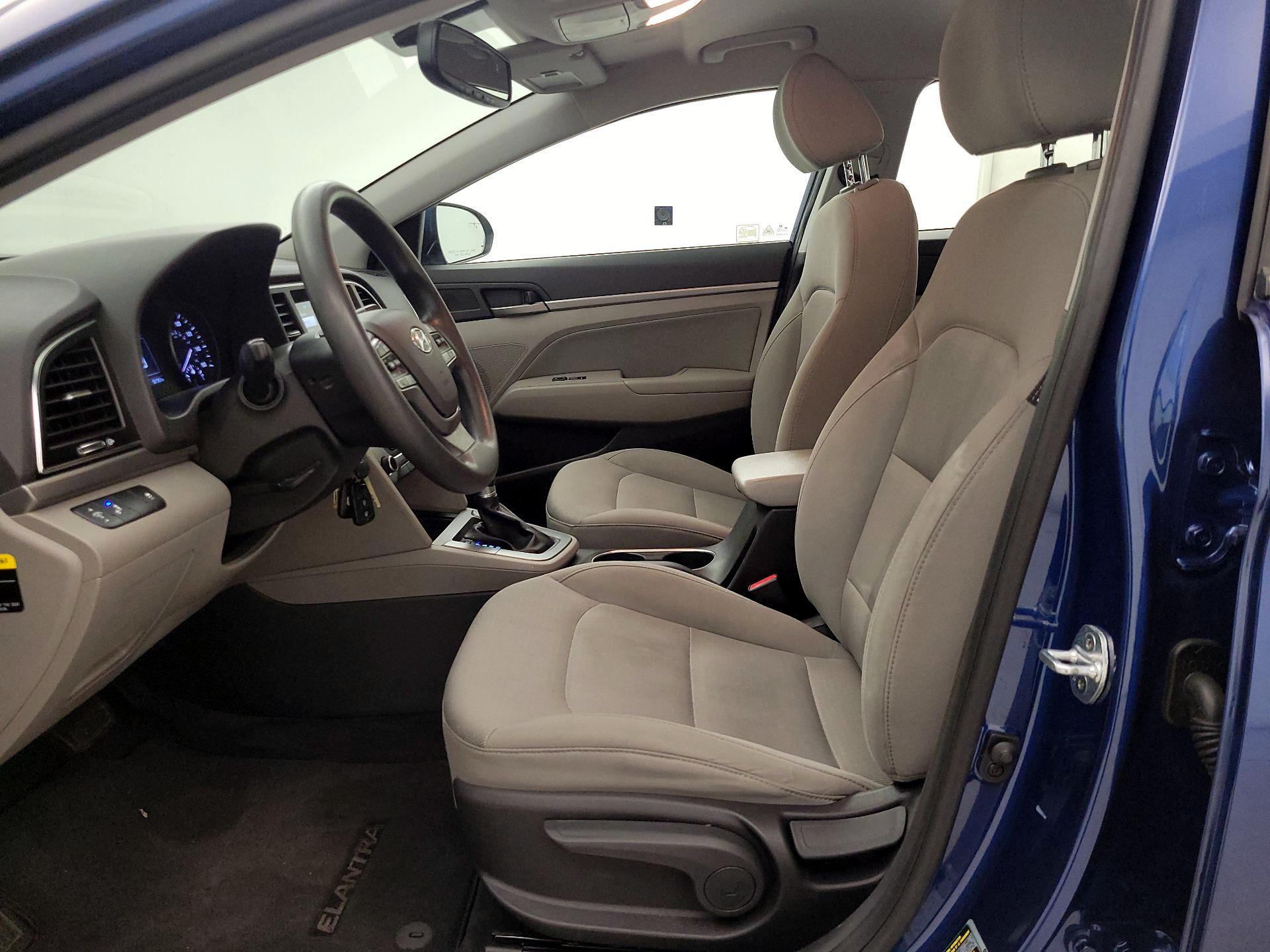 Thumbnail: 2018 Hyundai Elantra - 11