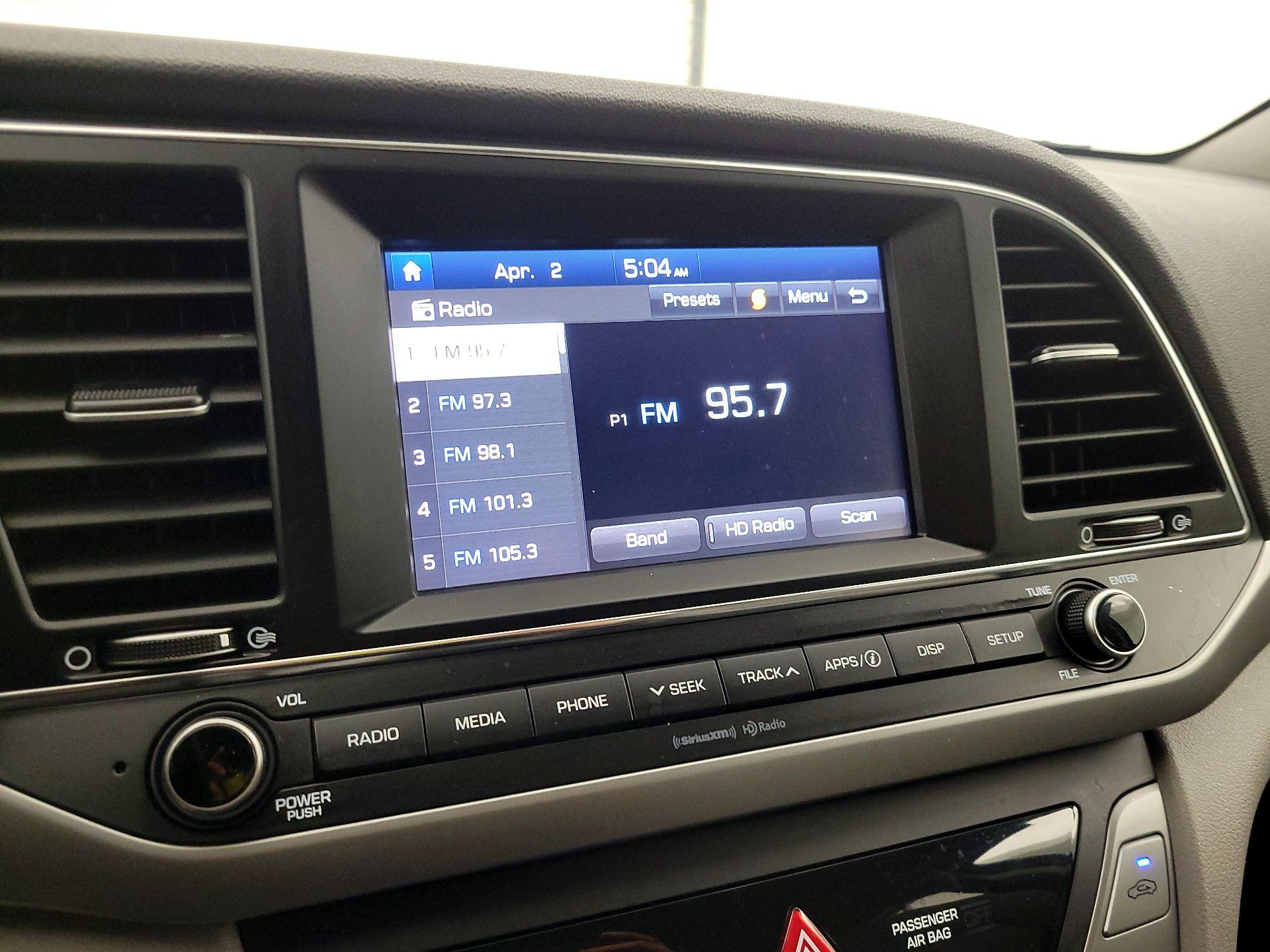 Thumbnail: 2018 Hyundai Elantra - 15
