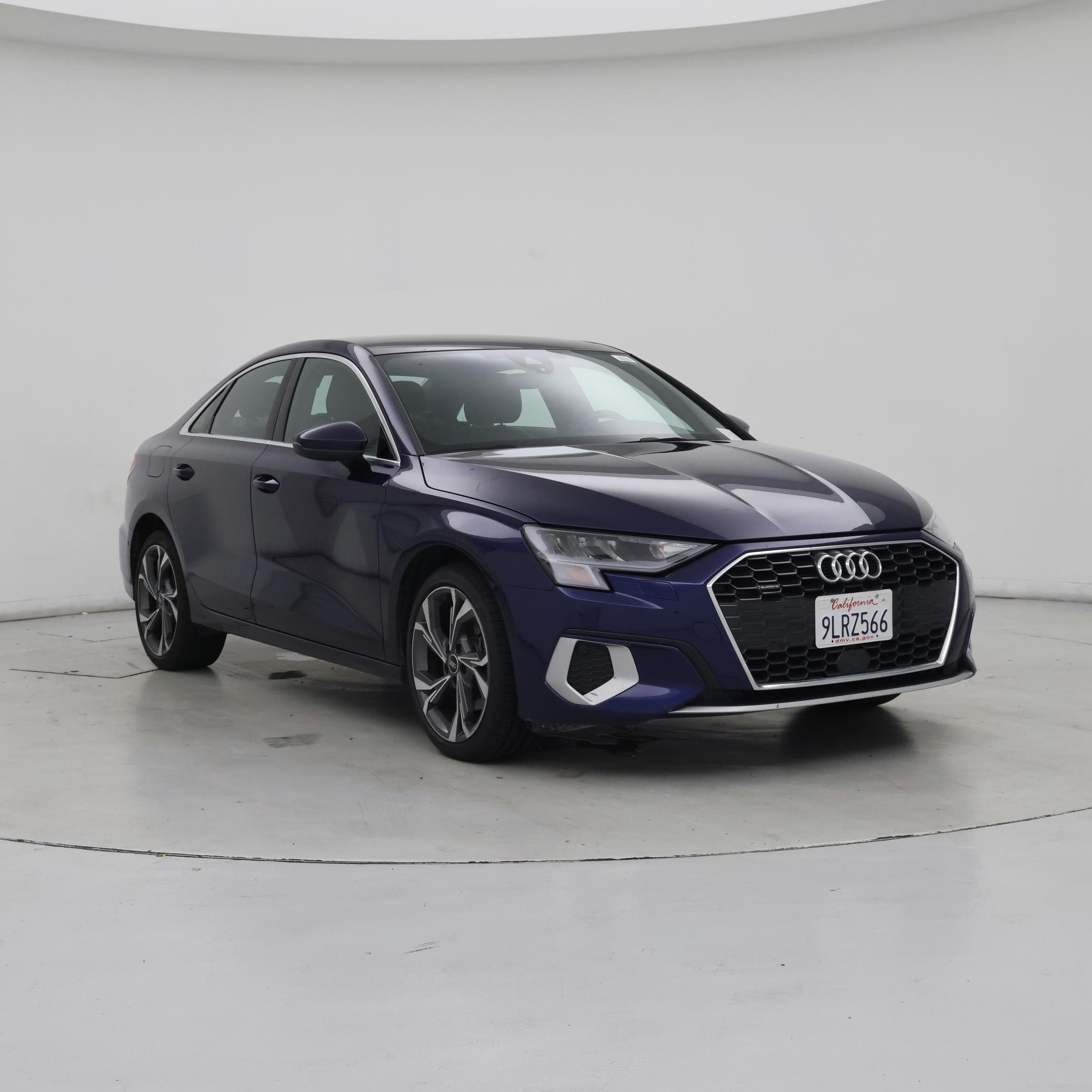 2022 Audi A3 Azul Sedán Tracción en las cuatro ruedas Automática