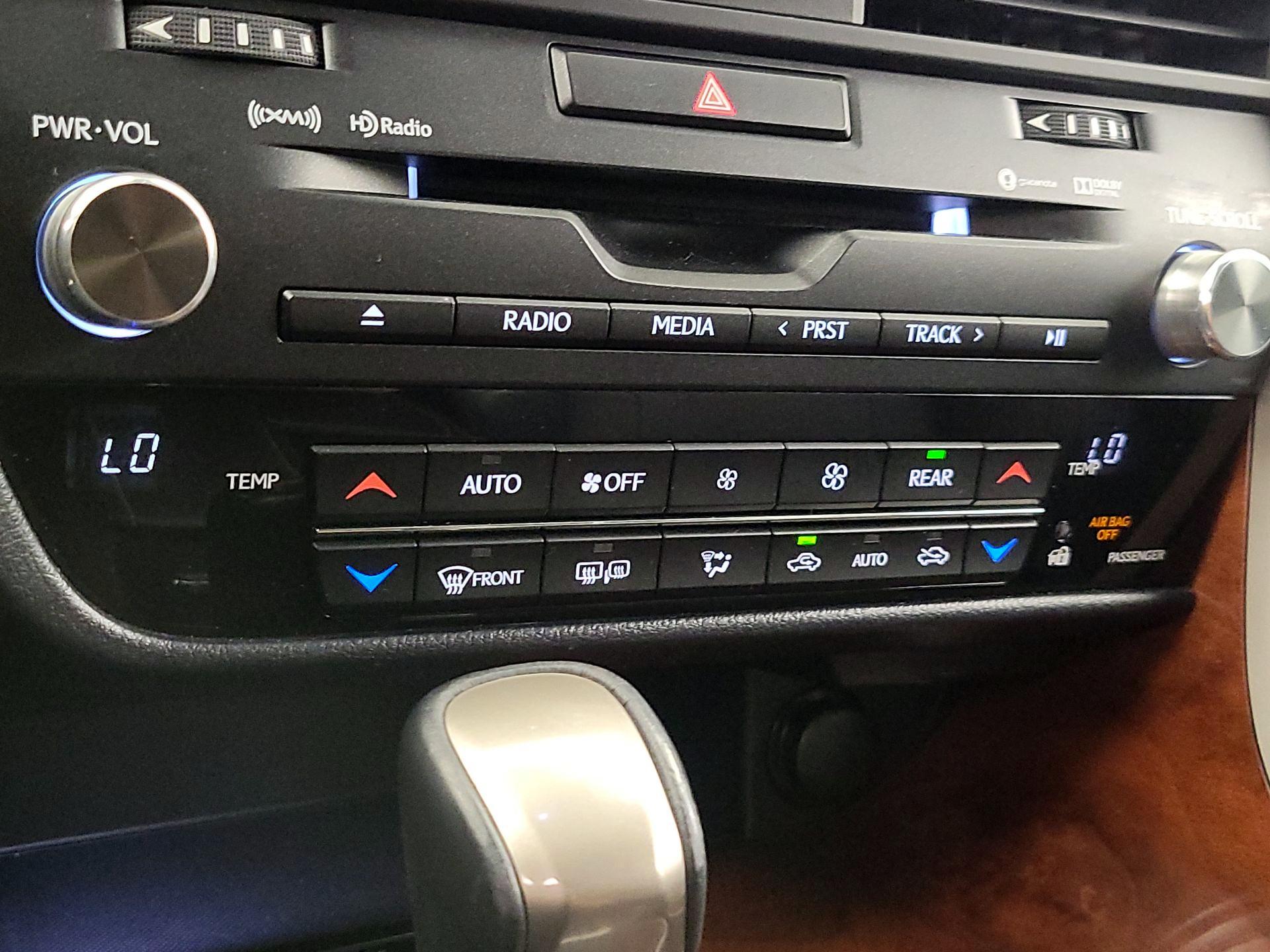 Thumbnail: 2019 Lexus RX - 17