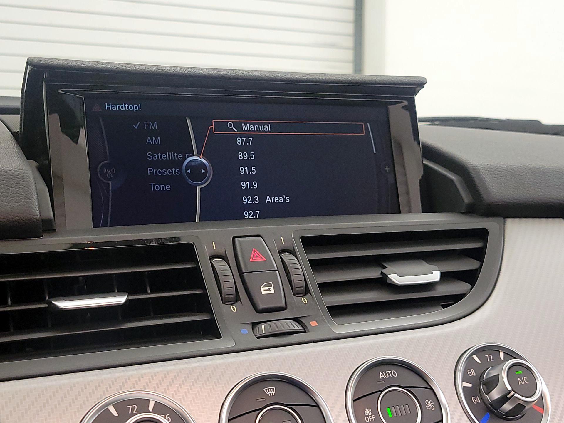 Thumbnail: 2016 BMW Z4 - 14