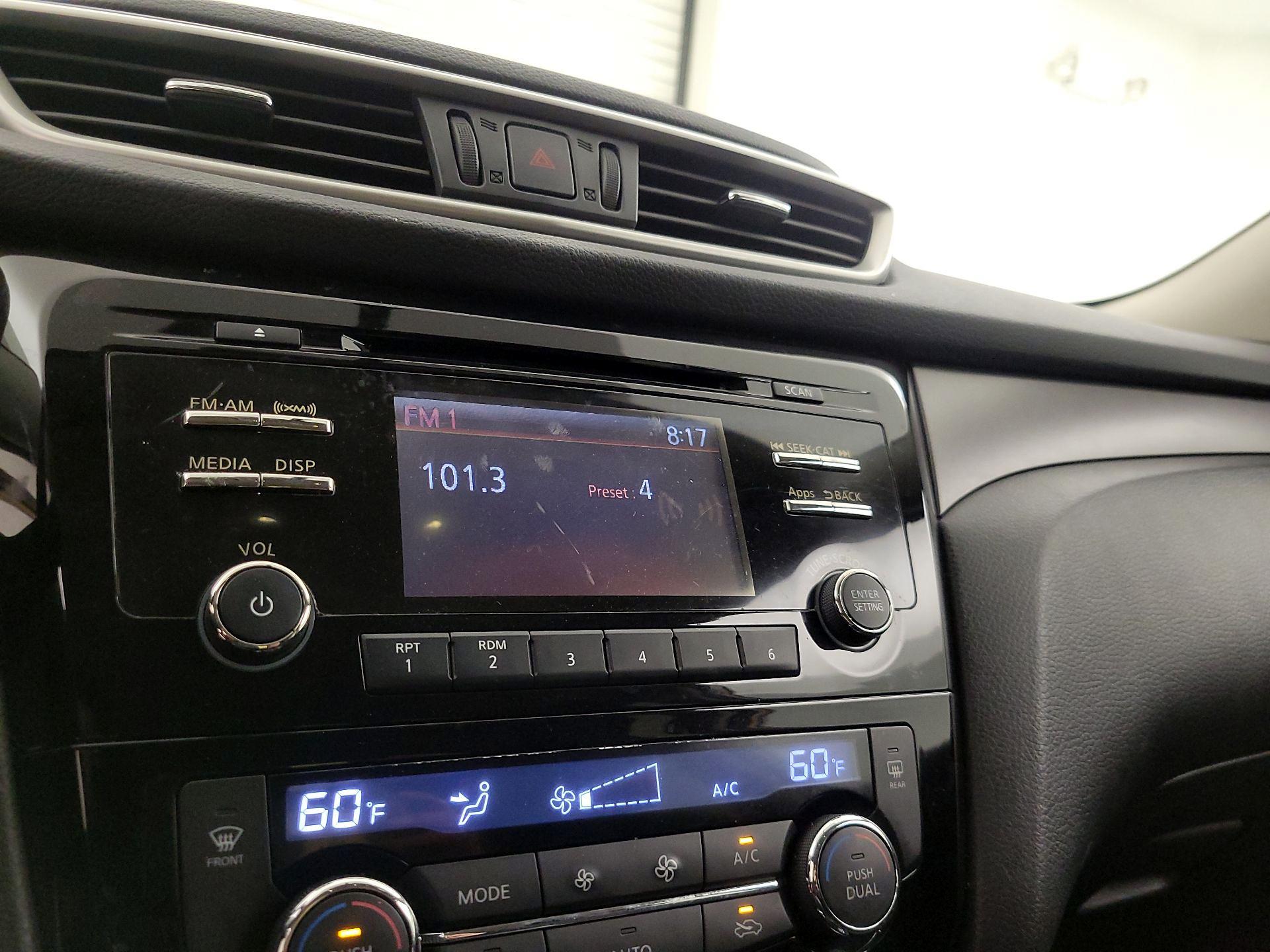 Thumbnail: 2014 Nissan Rogue - 15