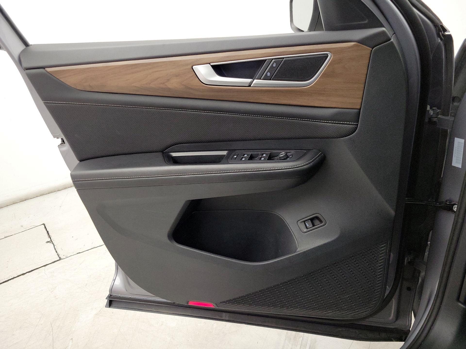 Thumbnail: 2024 Volkswagen Atlas - 12