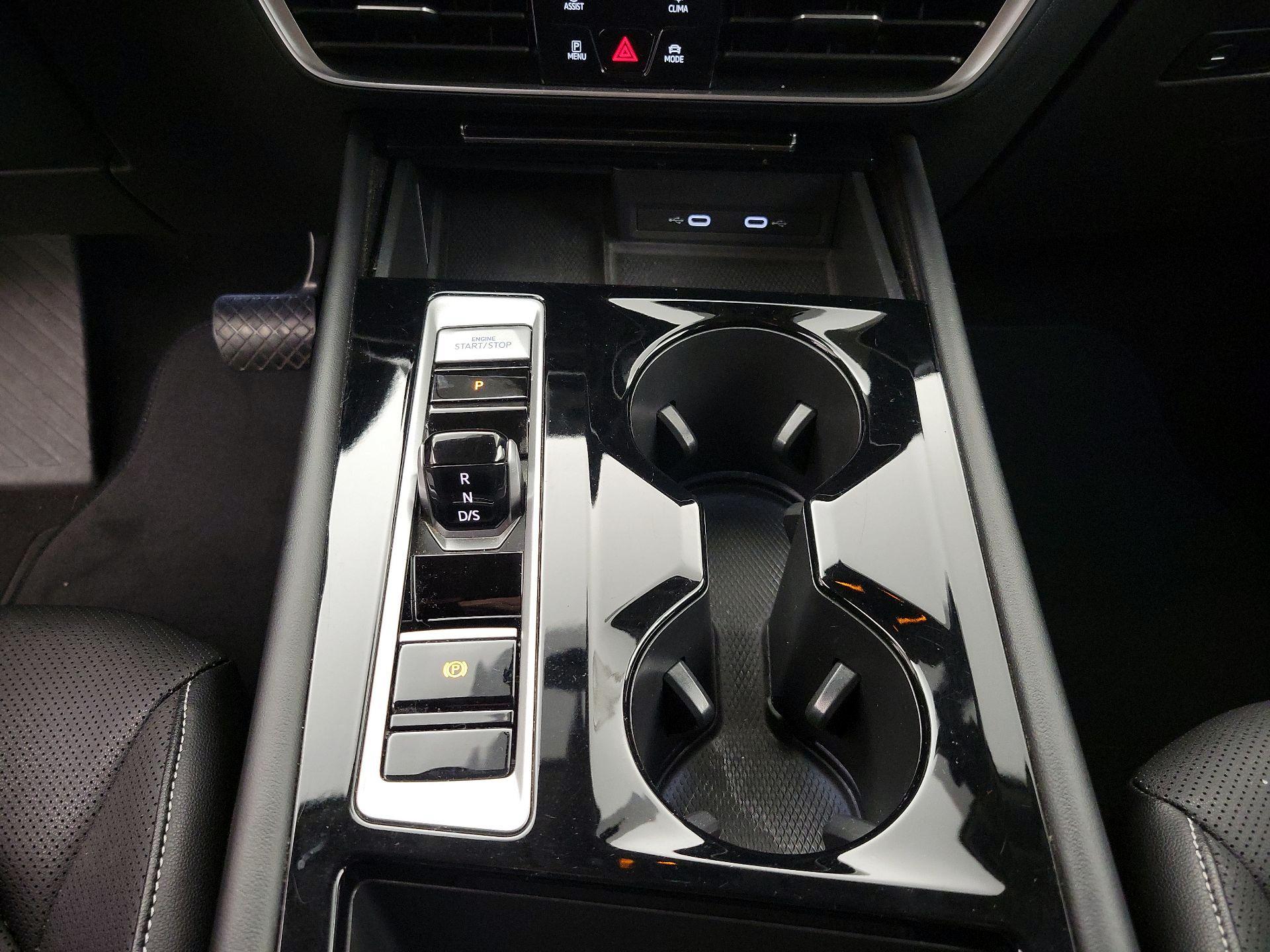 Thumbnail: 2024 Volkswagen Atlas - 17