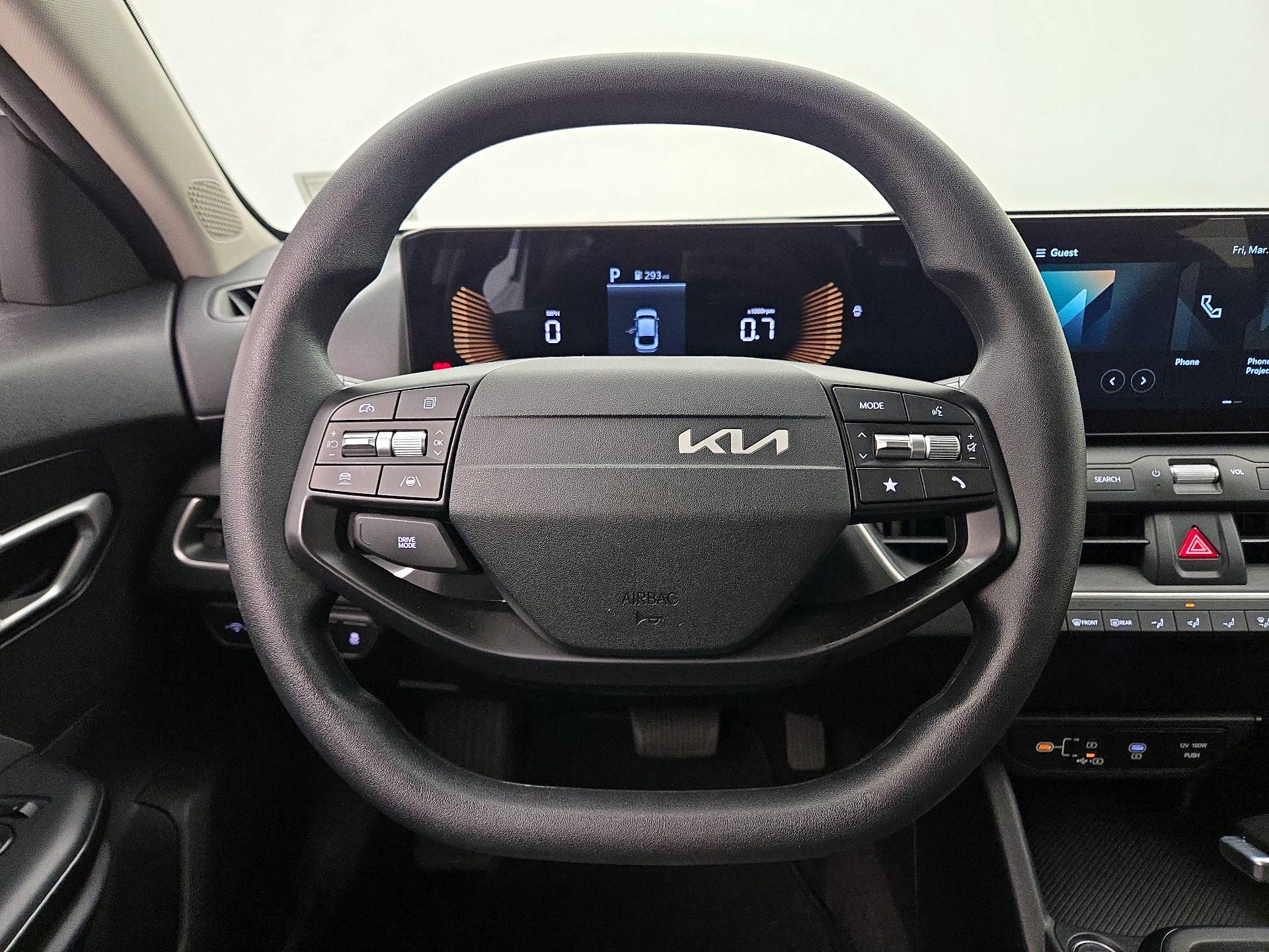 Thumbnail: 2025 Kia K4 - 10