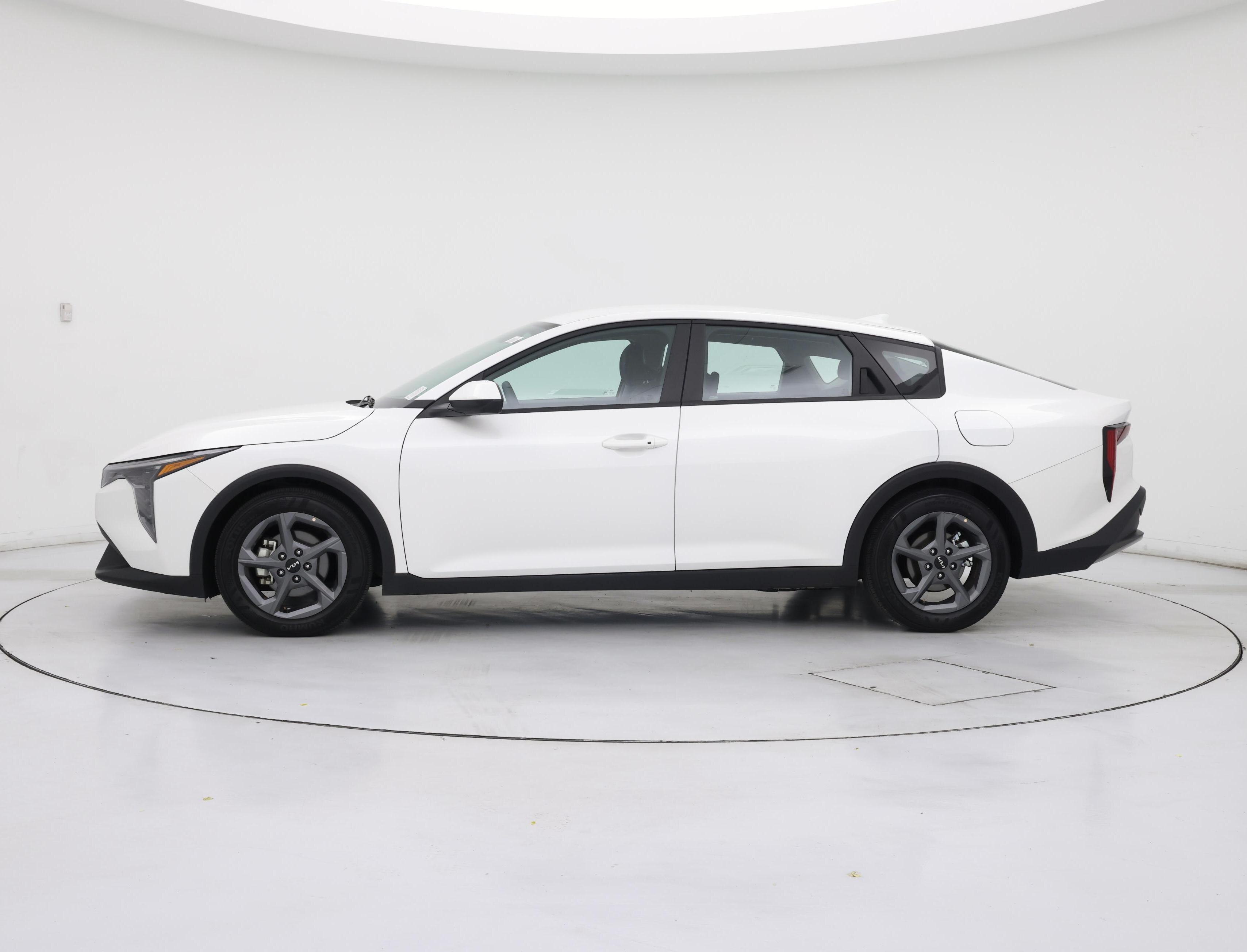 Thumbnail: 2025 Kia K4 - 3