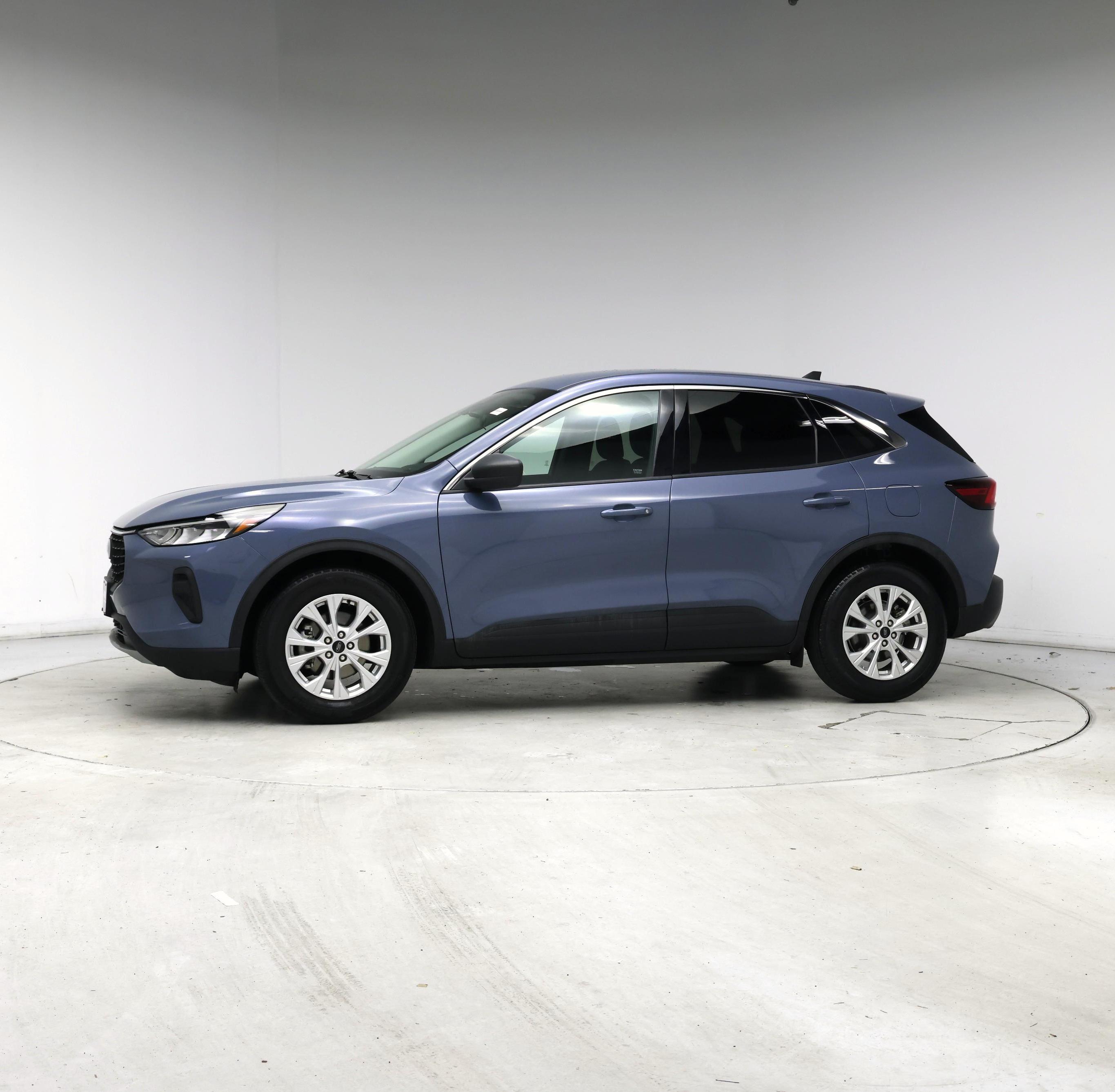 Thumbnail: 2024 Ford Escape - 3