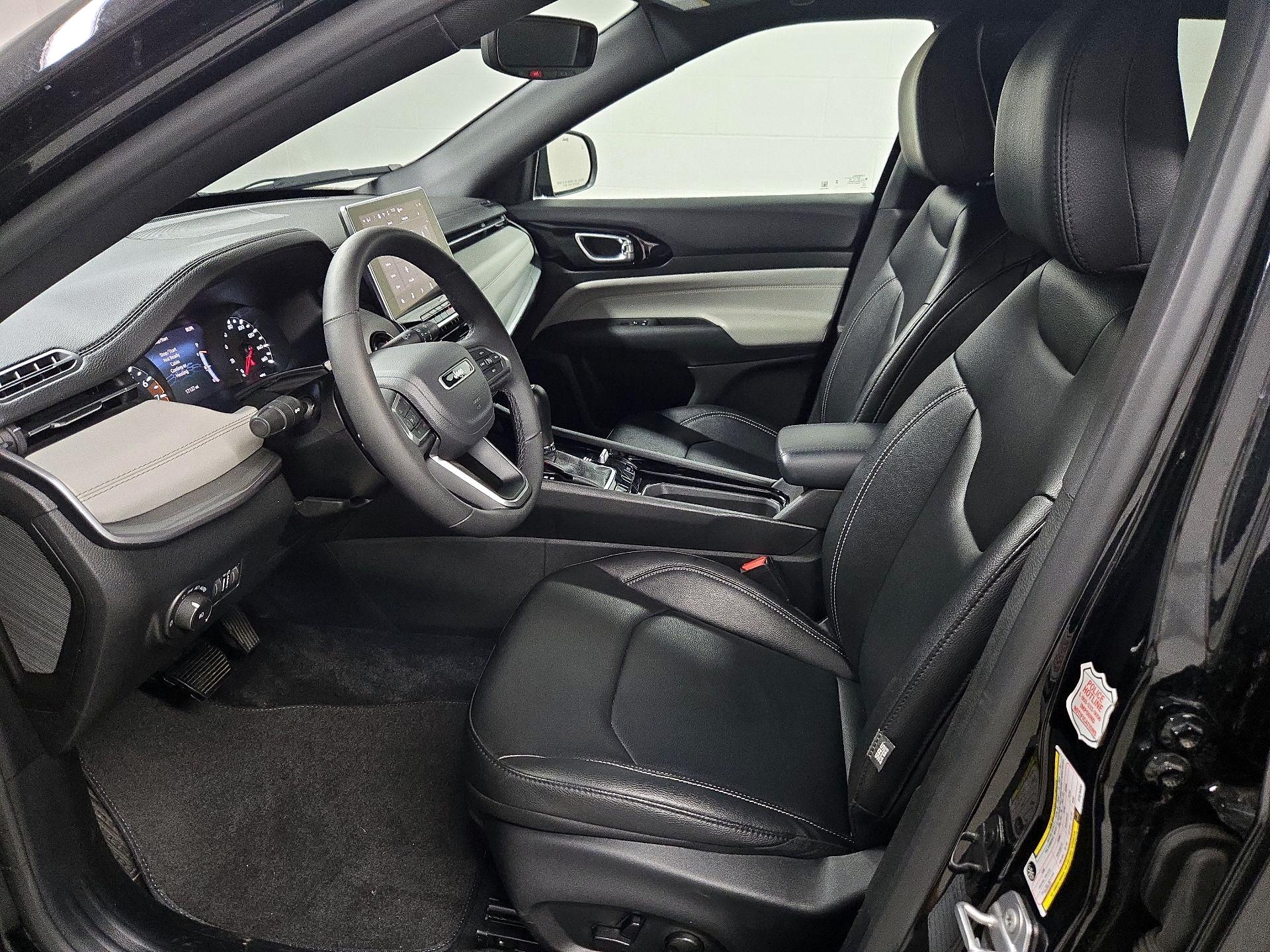 Thumbnail: 2025 Jeep Compass - 11