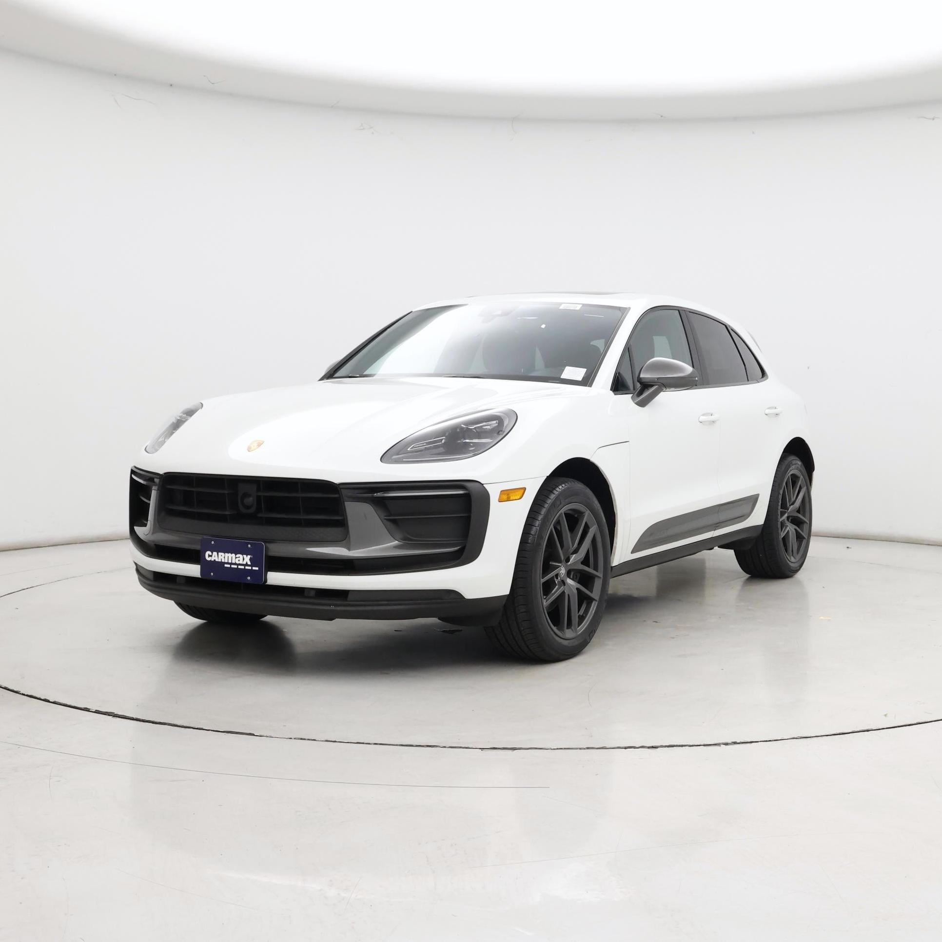 Thumbnail: 2023 Porsche Macan - 4