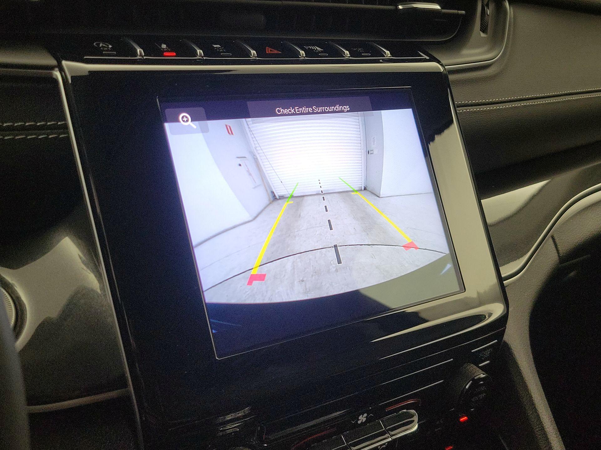 Thumbnail: 2023 Jeep Grand Cherokee - 14