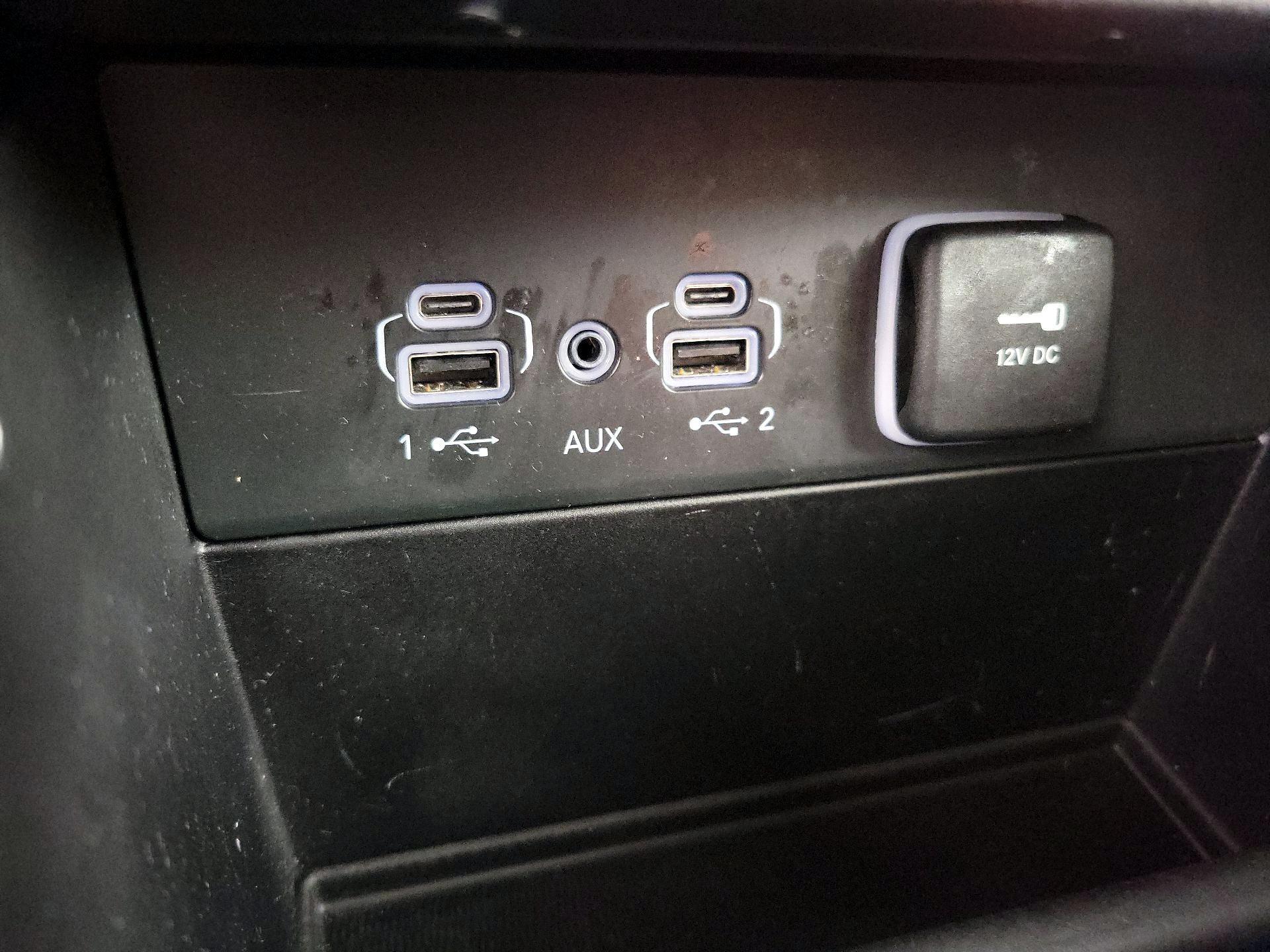 Thumbnail: 2023 Jeep Grand Cherokee - 18