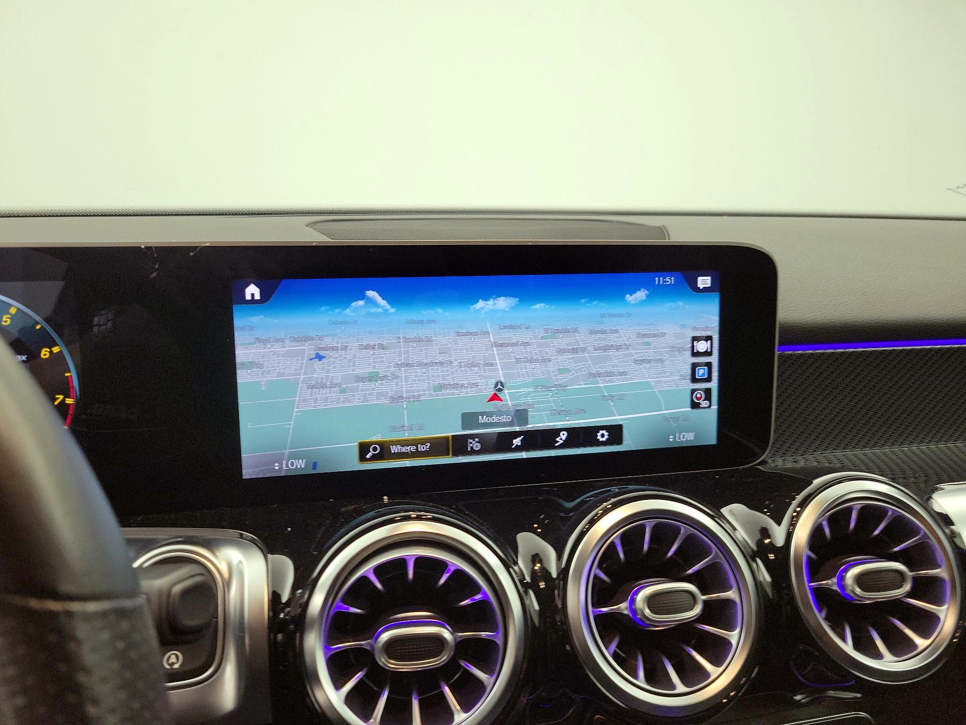 Thumbnail: 2021 Mercedes-Benz GLB - 14