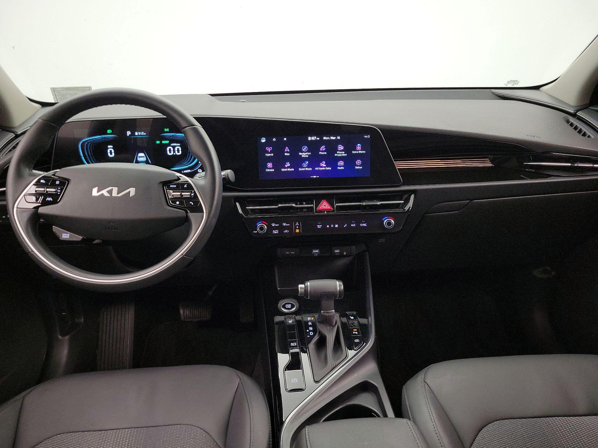 Thumbnail: 2024 Kia Niro - 9