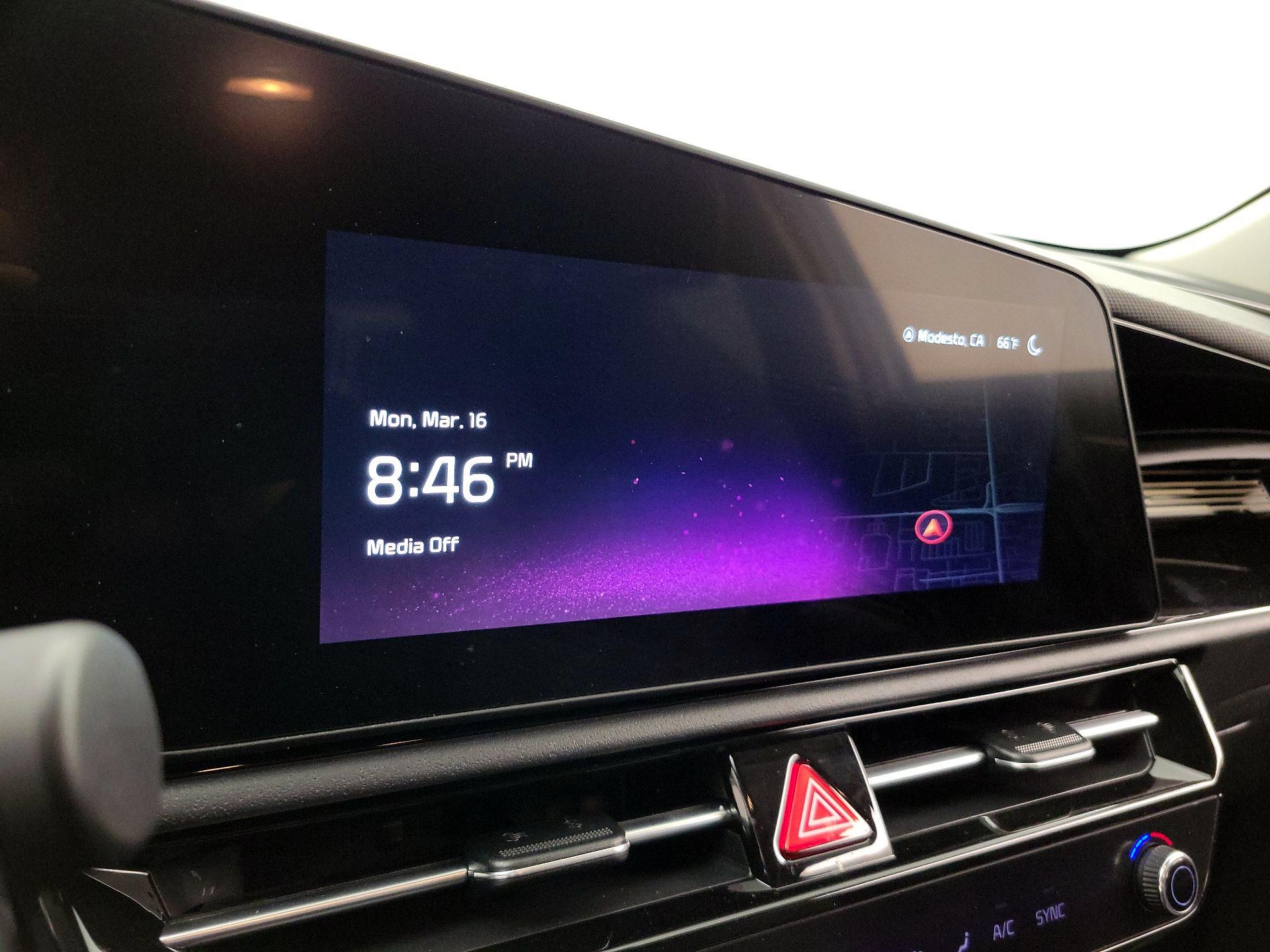 Thumbnail: 2024 Kia Niro - 16