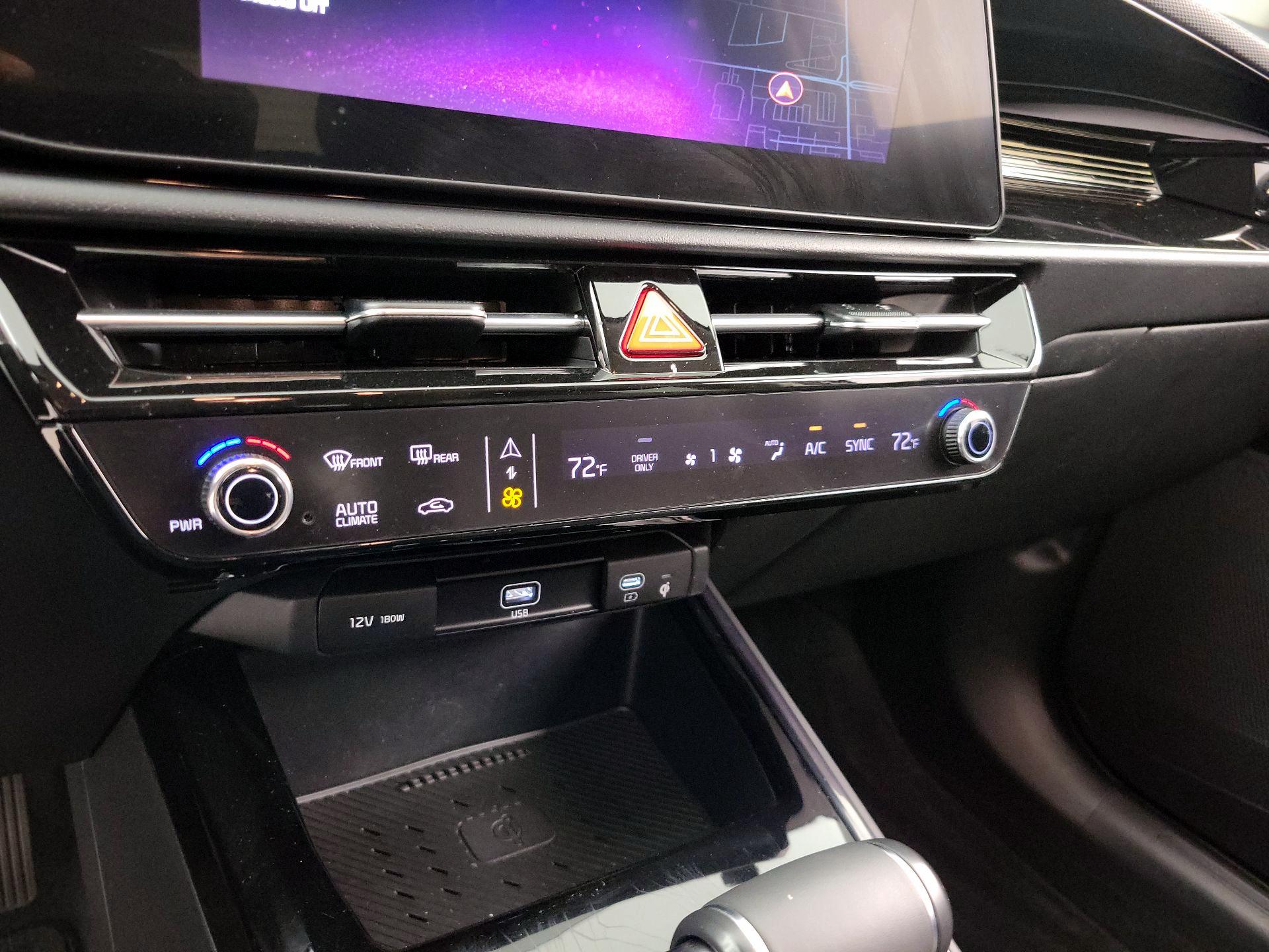 Thumbnail: 2024 Kia Niro - 17