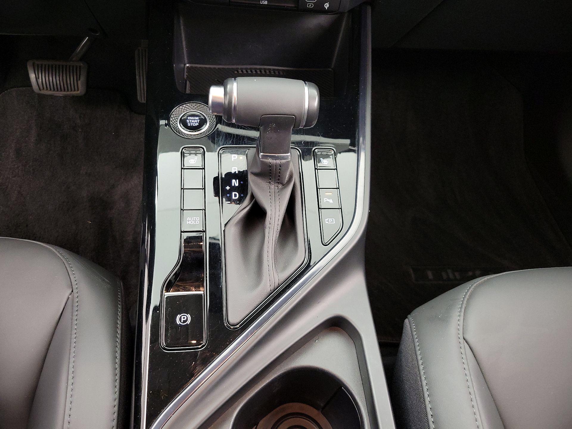 Thumbnail: 2024 Kia Niro - 18