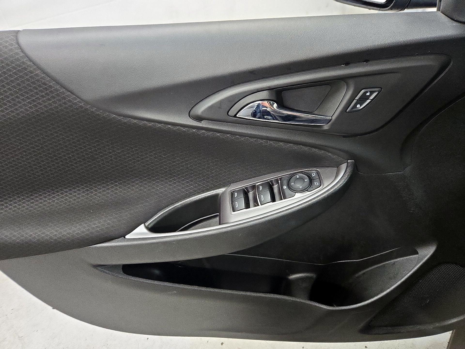 Thumbnail: 2023 Chevrolet Malibu - 12