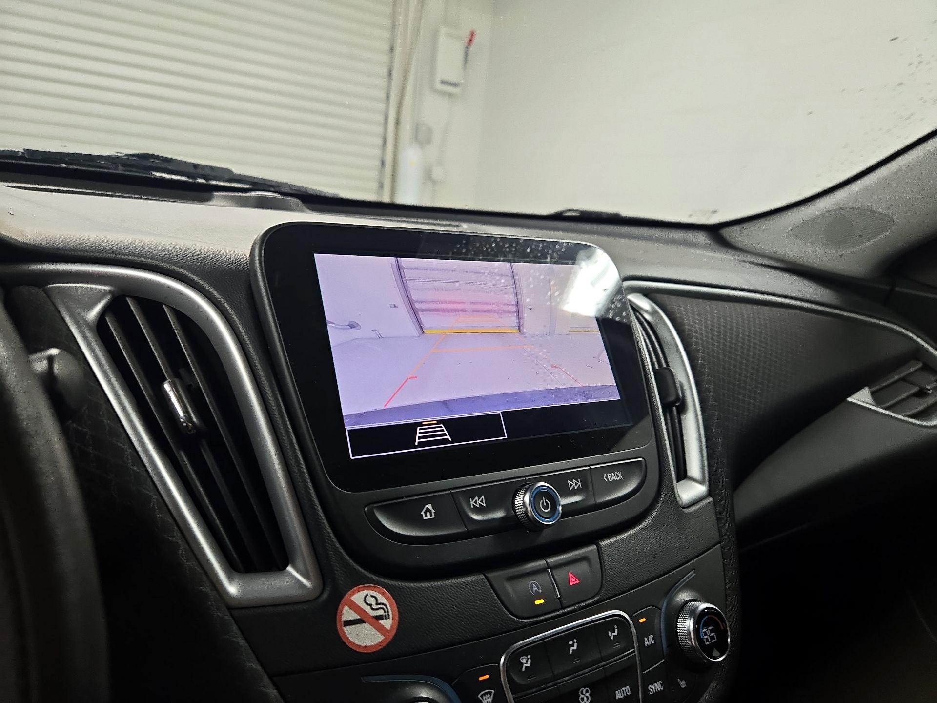 Thumbnail: 2023 Chevrolet Malibu - 14