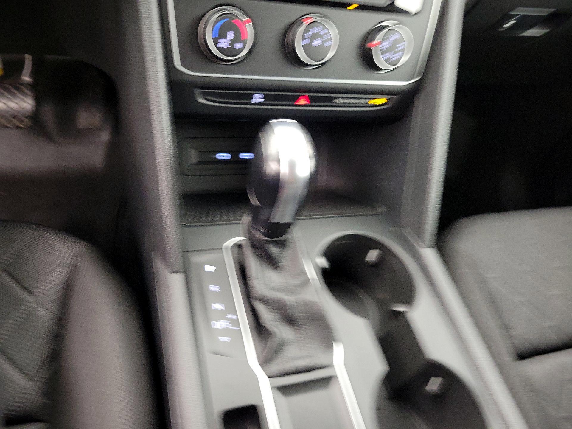 Thumbnail: 2021 Volkswagen Atlas - 17