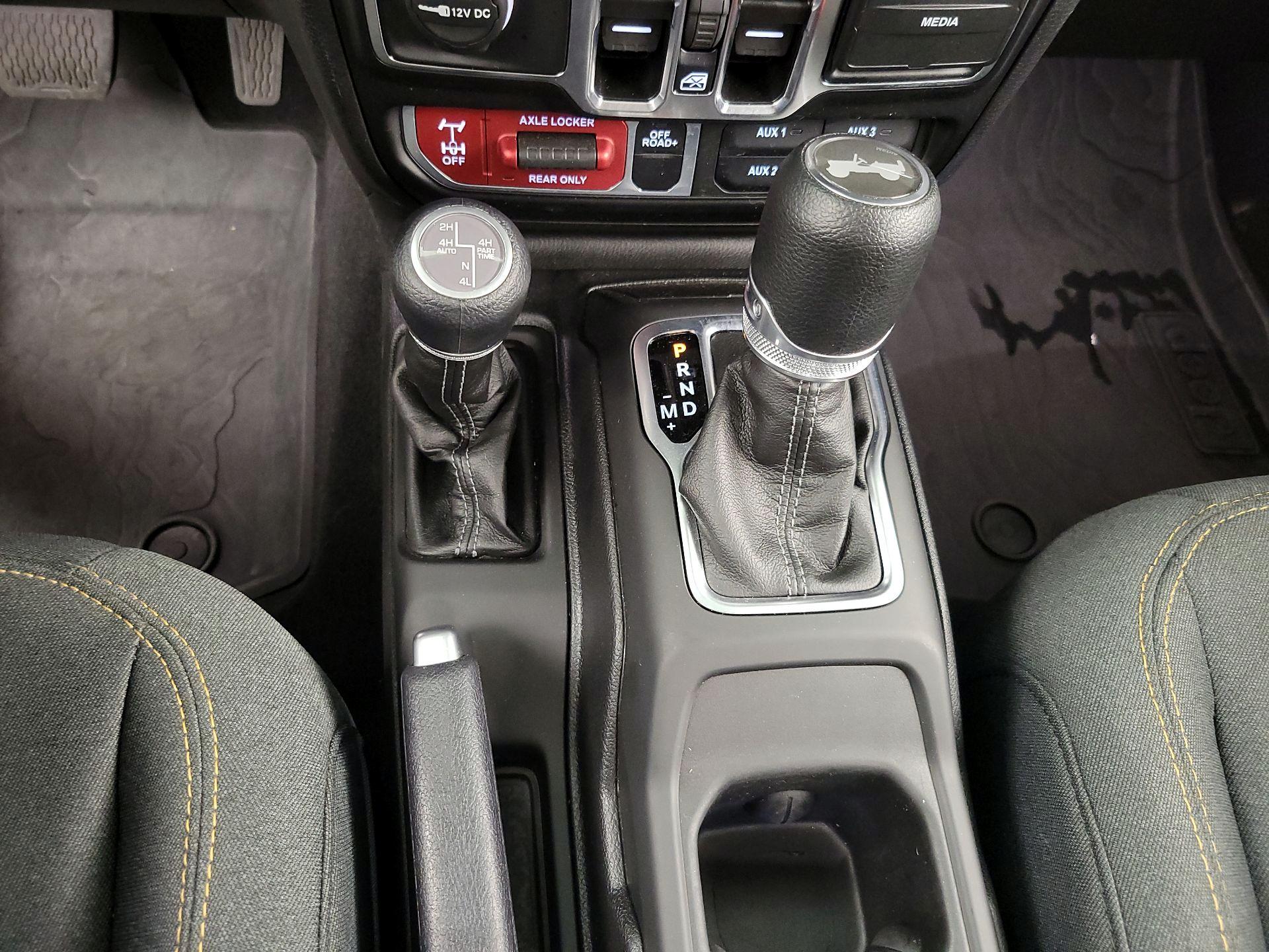 Thumbnail: 2025 Jeep Wrangler - 17