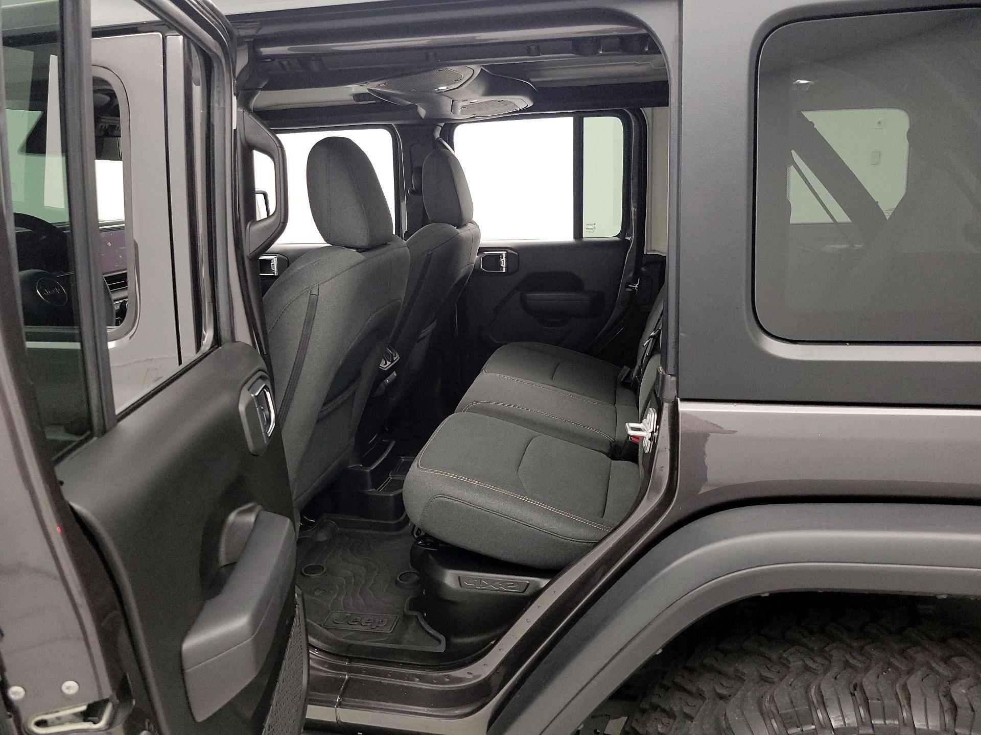 Thumbnail: 2025 Jeep Wrangler - 19