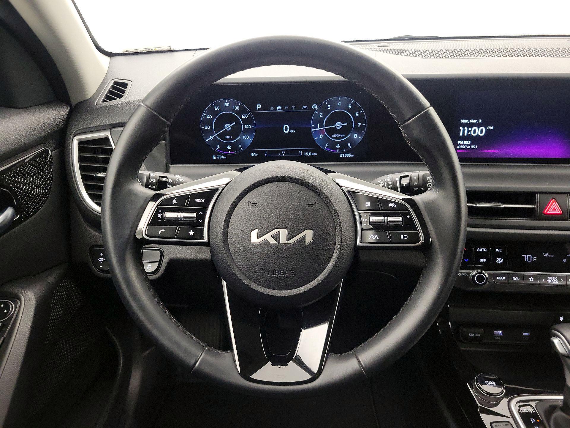 Thumbnail: 2024 Kia Seltos - 10