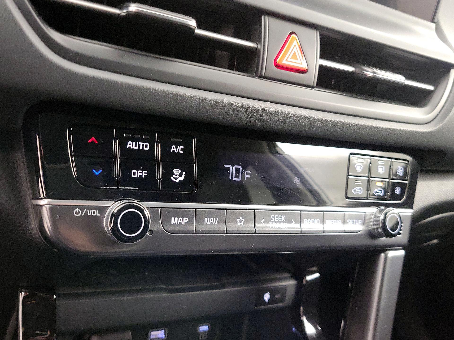 Thumbnail: 2024 Kia Seltos - 17